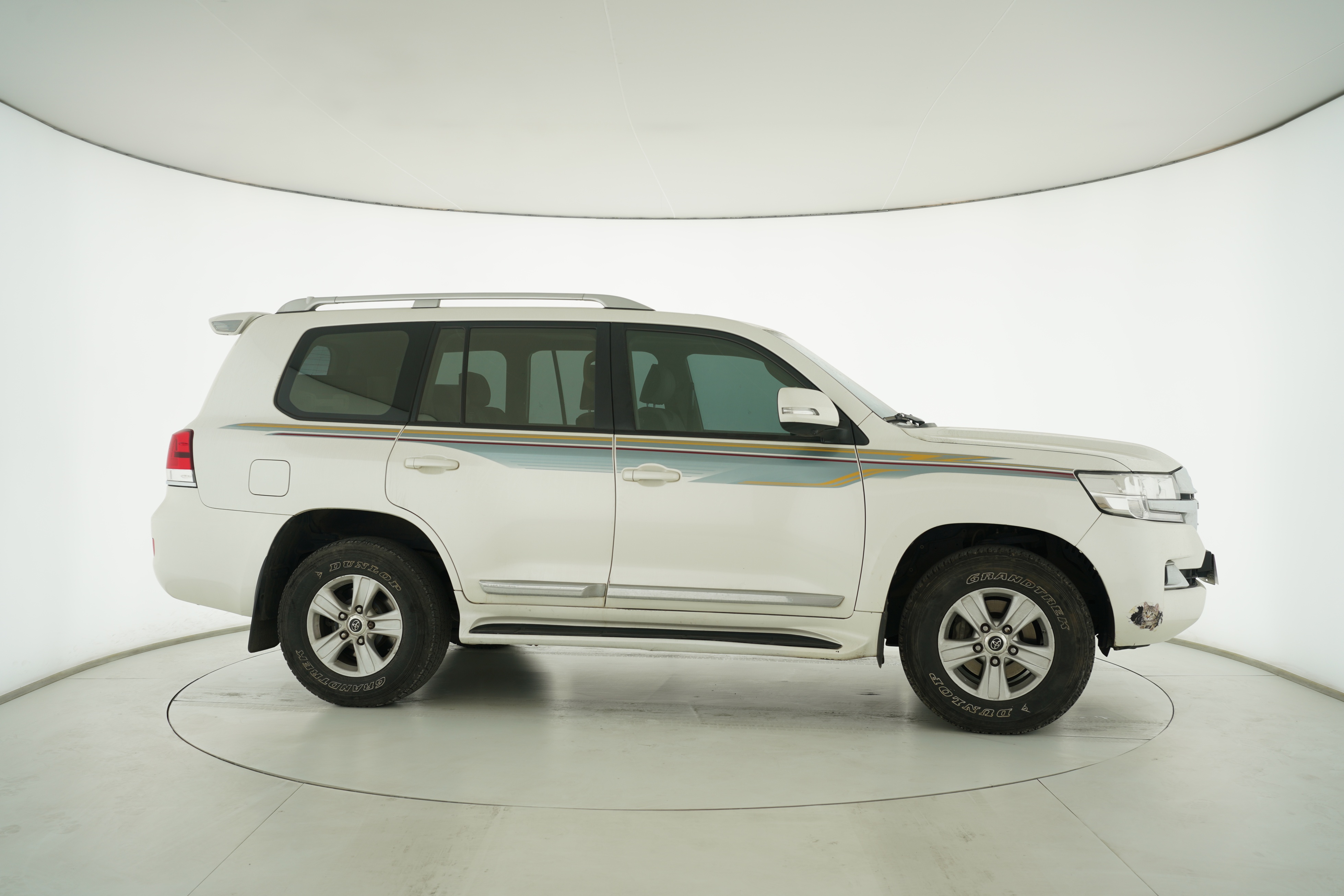 Toyota Land Cruiser (Imported) 2016 — фото 8
