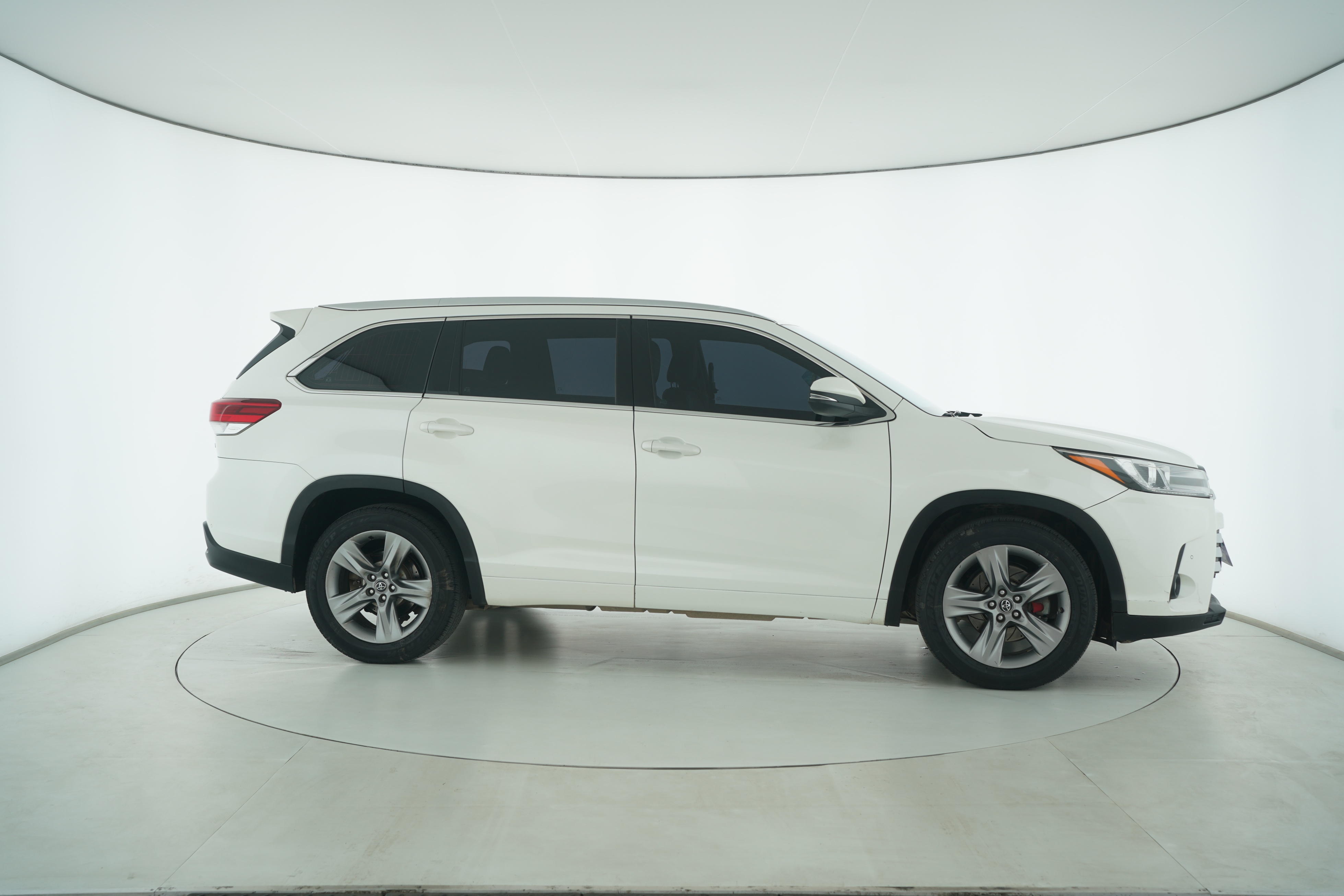 Toyota Highlander 2018 — фото 8