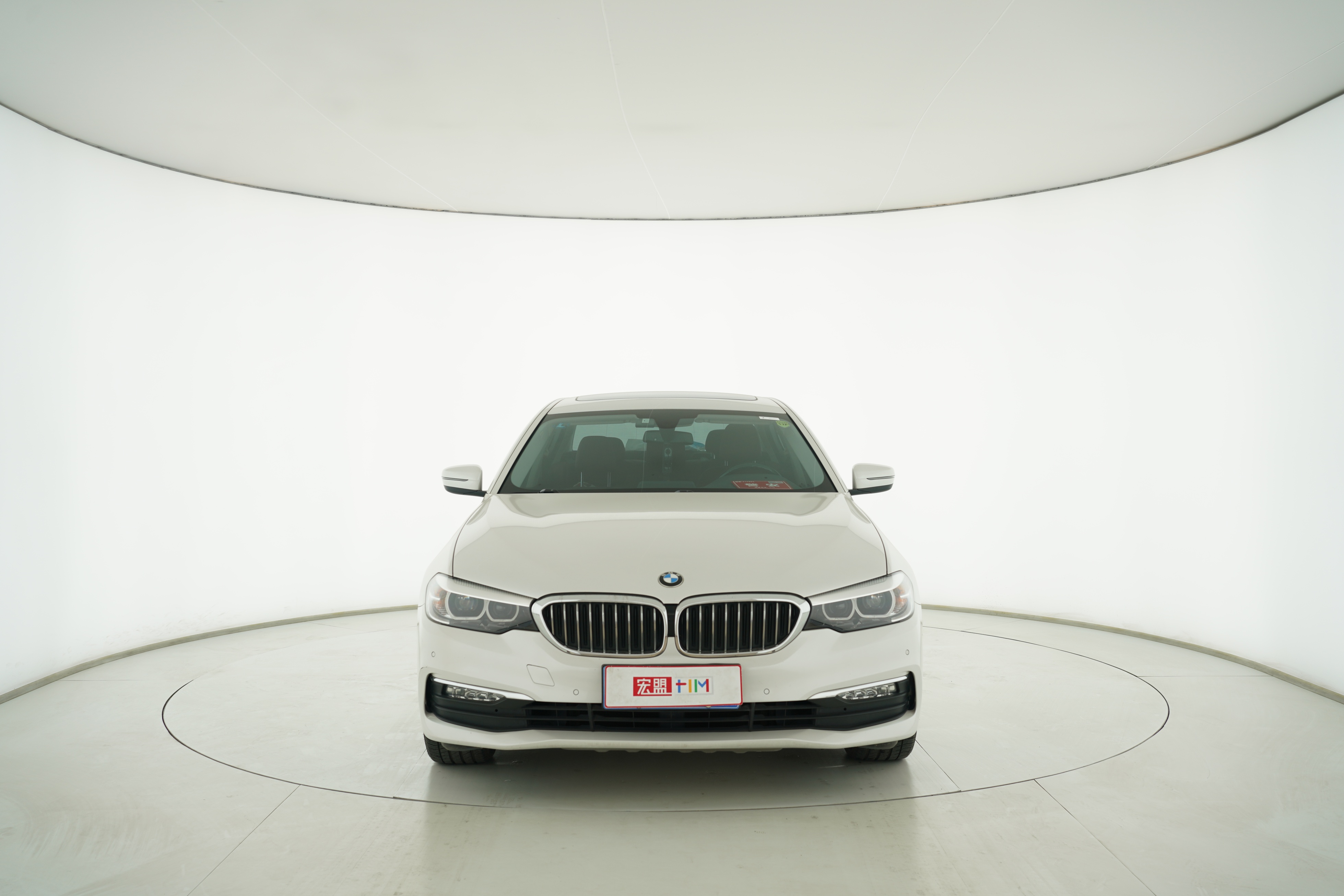 BMW 5 Series 2018 — фото 5