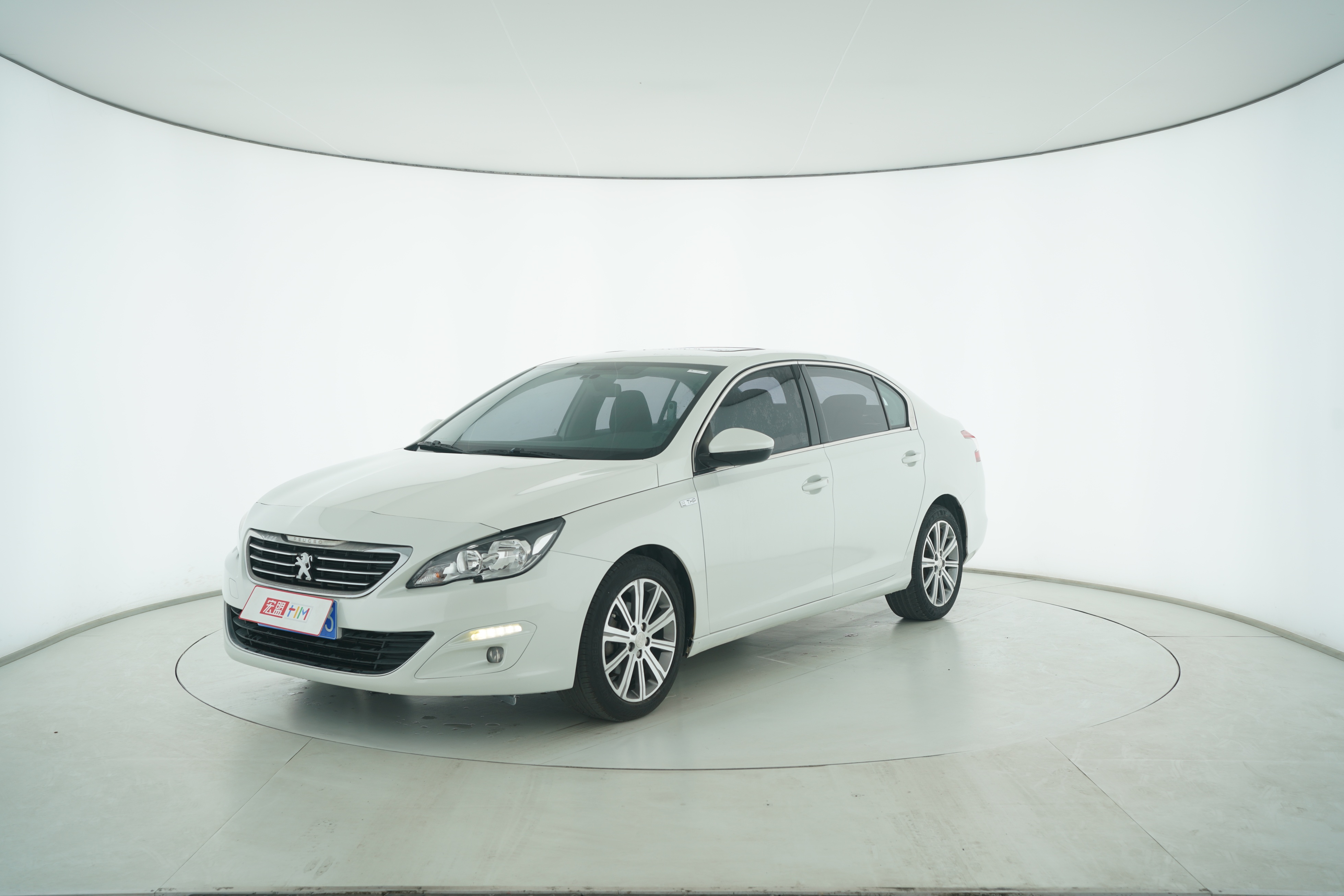 Peugeot 408 2015 — фото 1