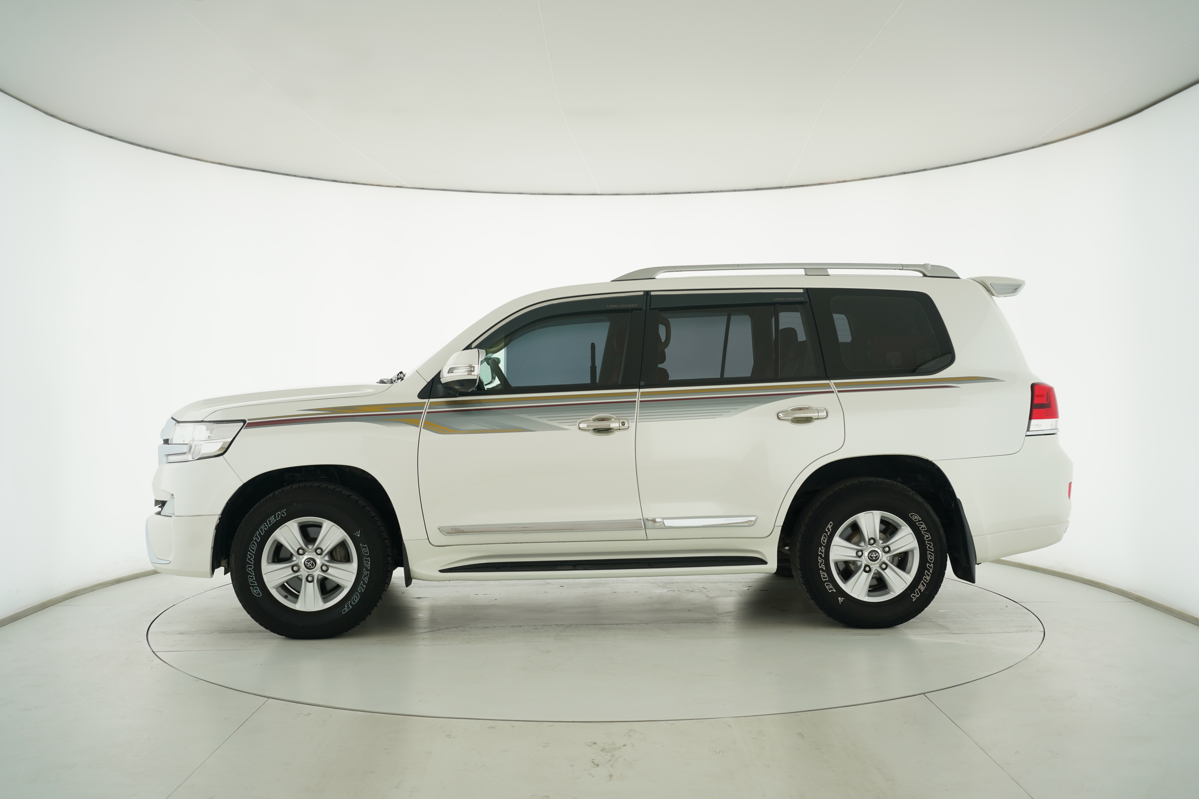 Toyota Land Cruiser (Imported) 2016 — фото 7