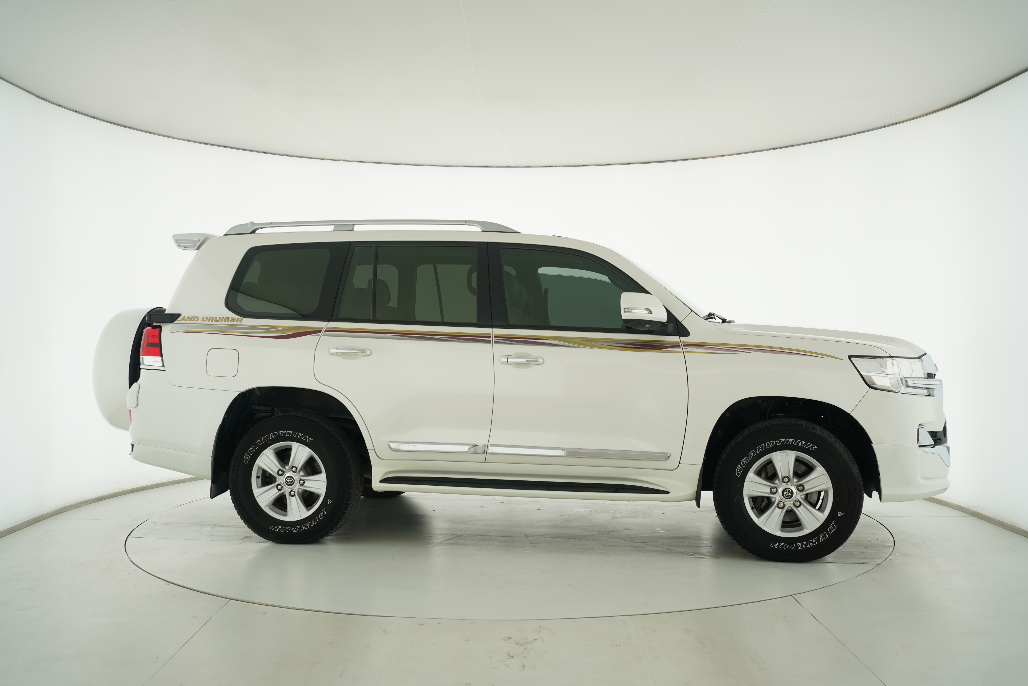 Toyota Land Cruiser (Imported) 2016 — фото 8