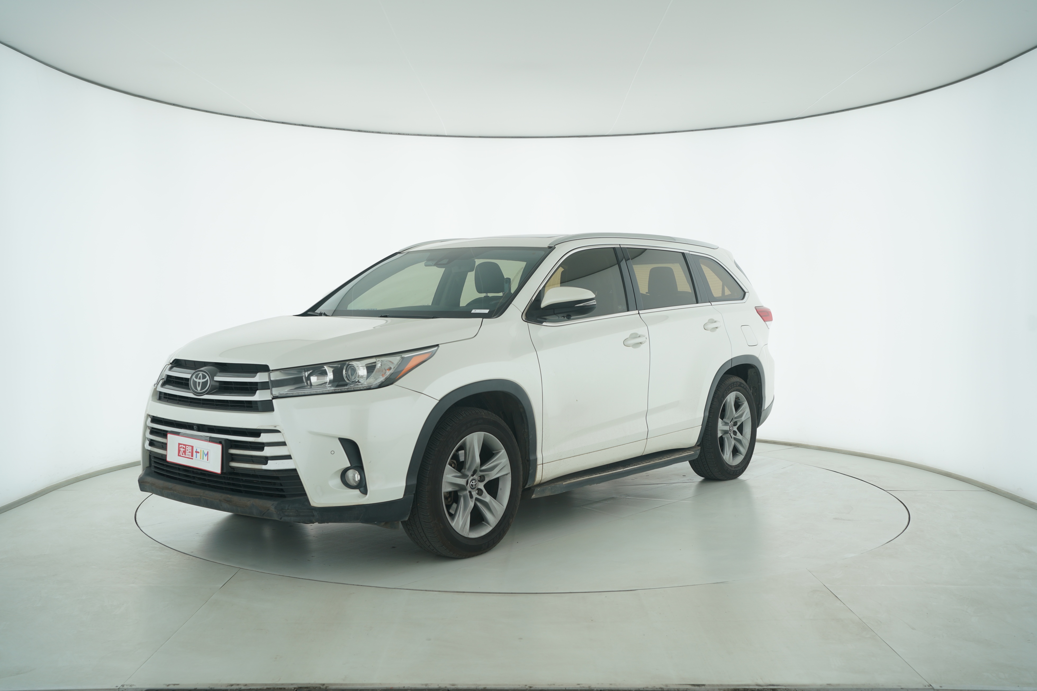 Toyota Highlander 2018 — фото 1