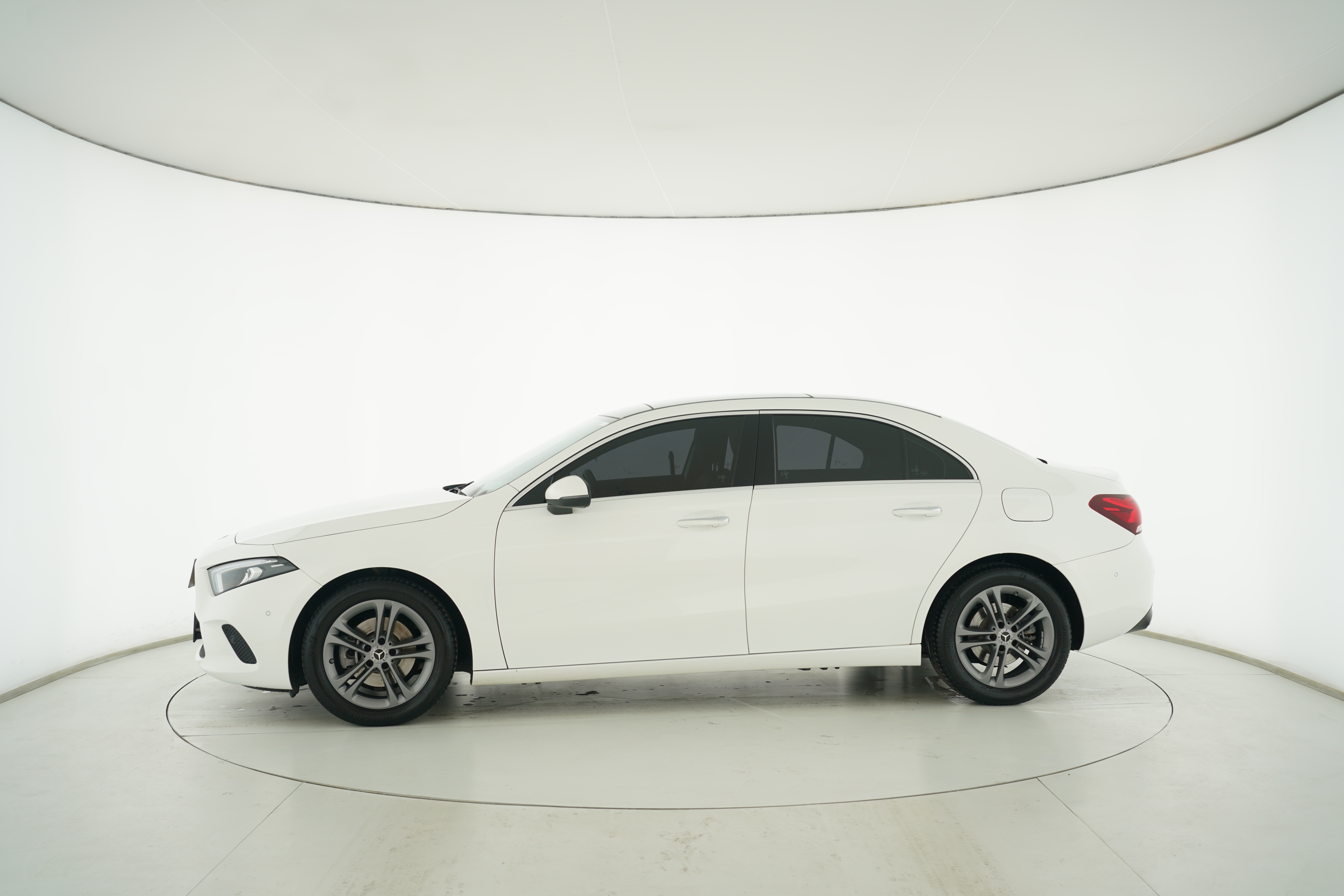 Mercedes Benz A-Class 2020 — фото 7