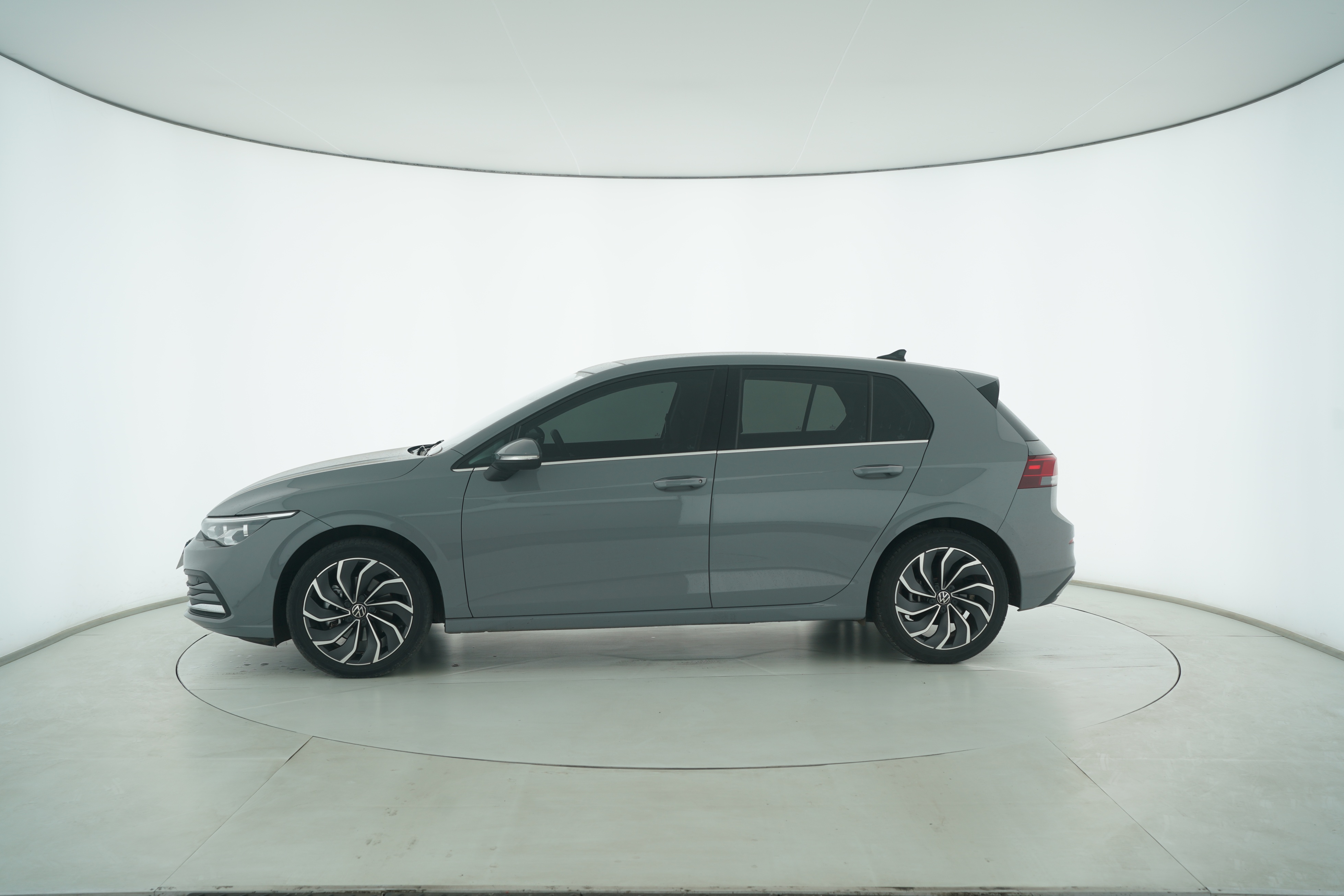 Volkswagen Golf 2022 — фото 7