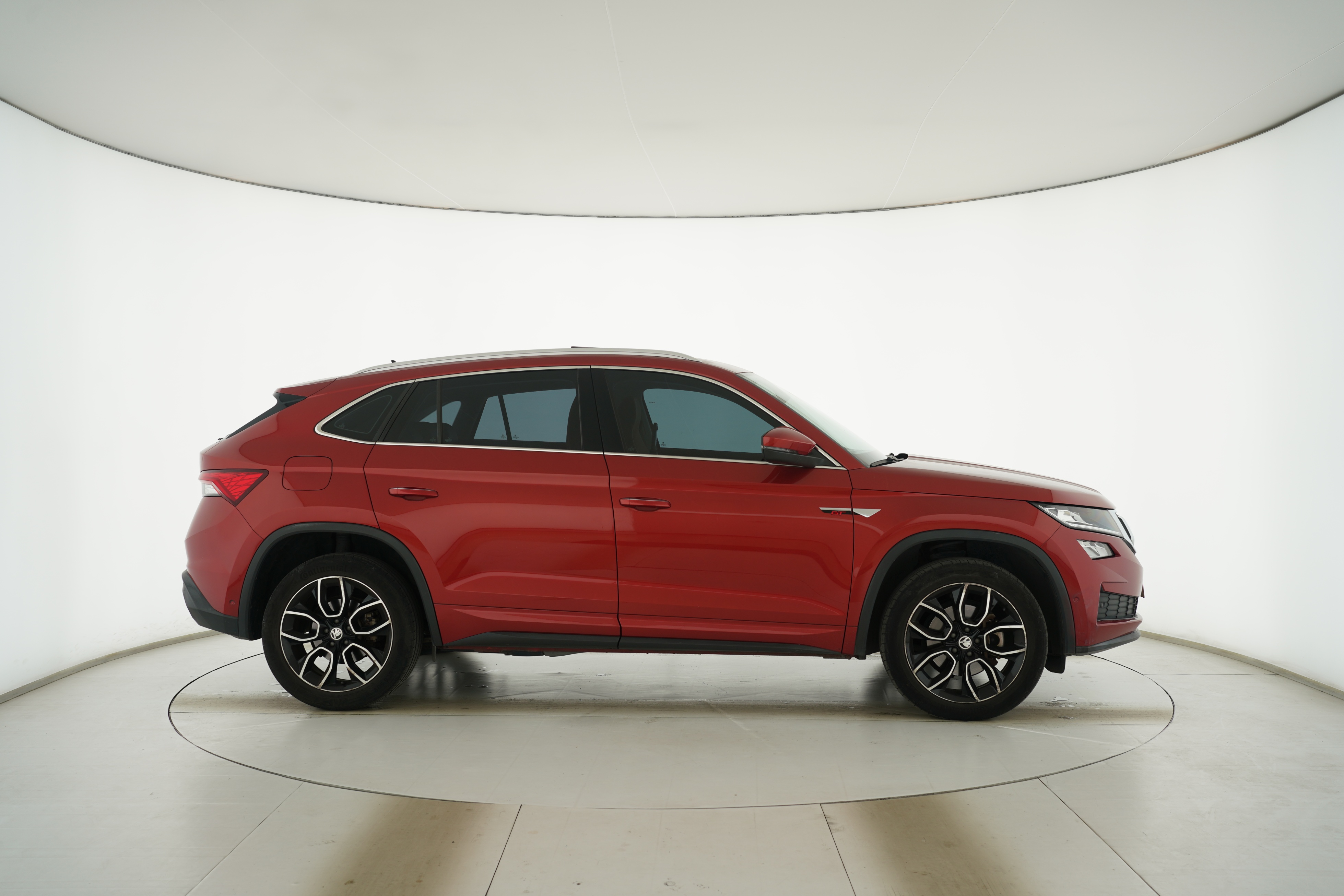 Skoda Kodiaq GT 2019 — фото 8