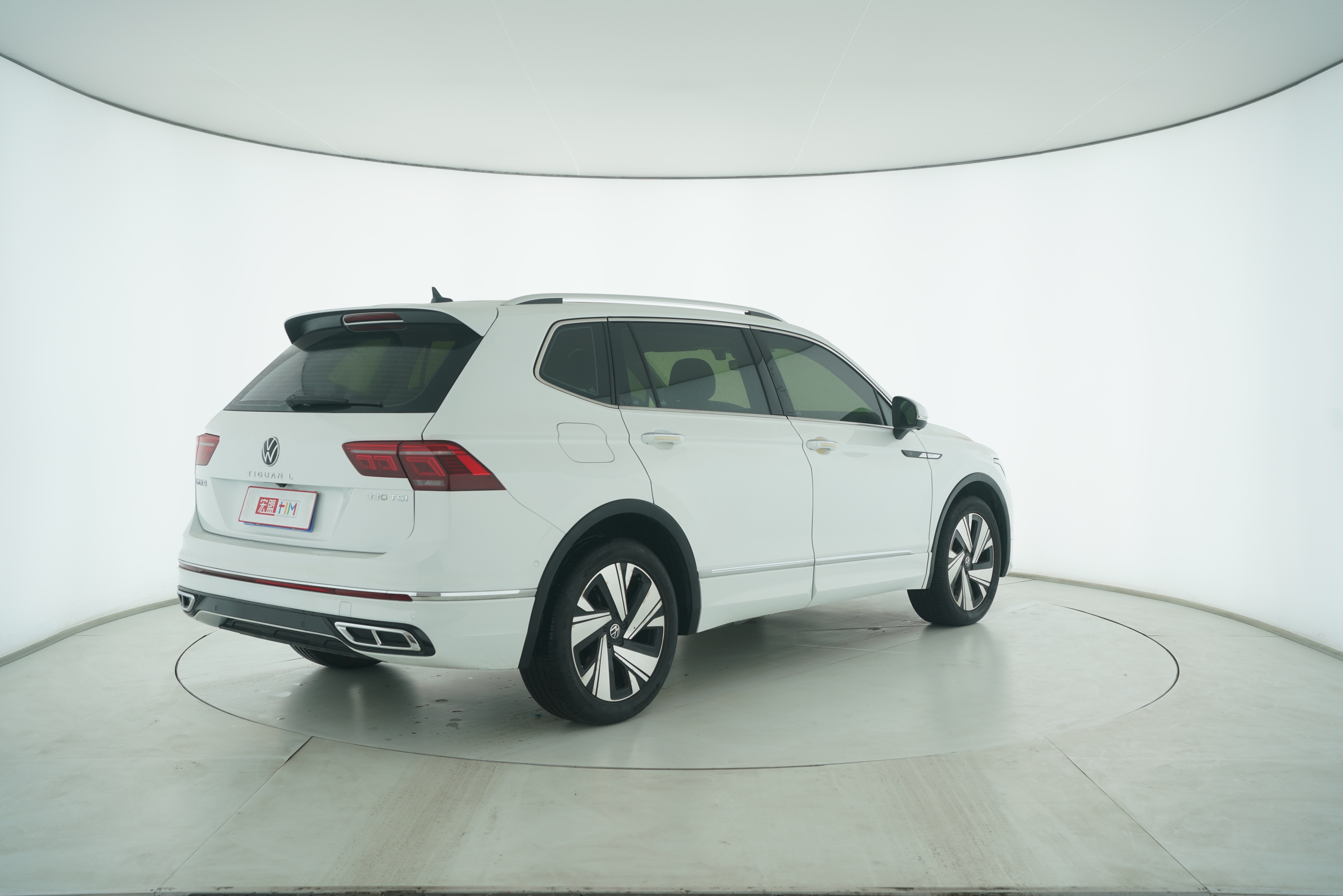 Volkswagen Tiguan L 2022 — фото 4
