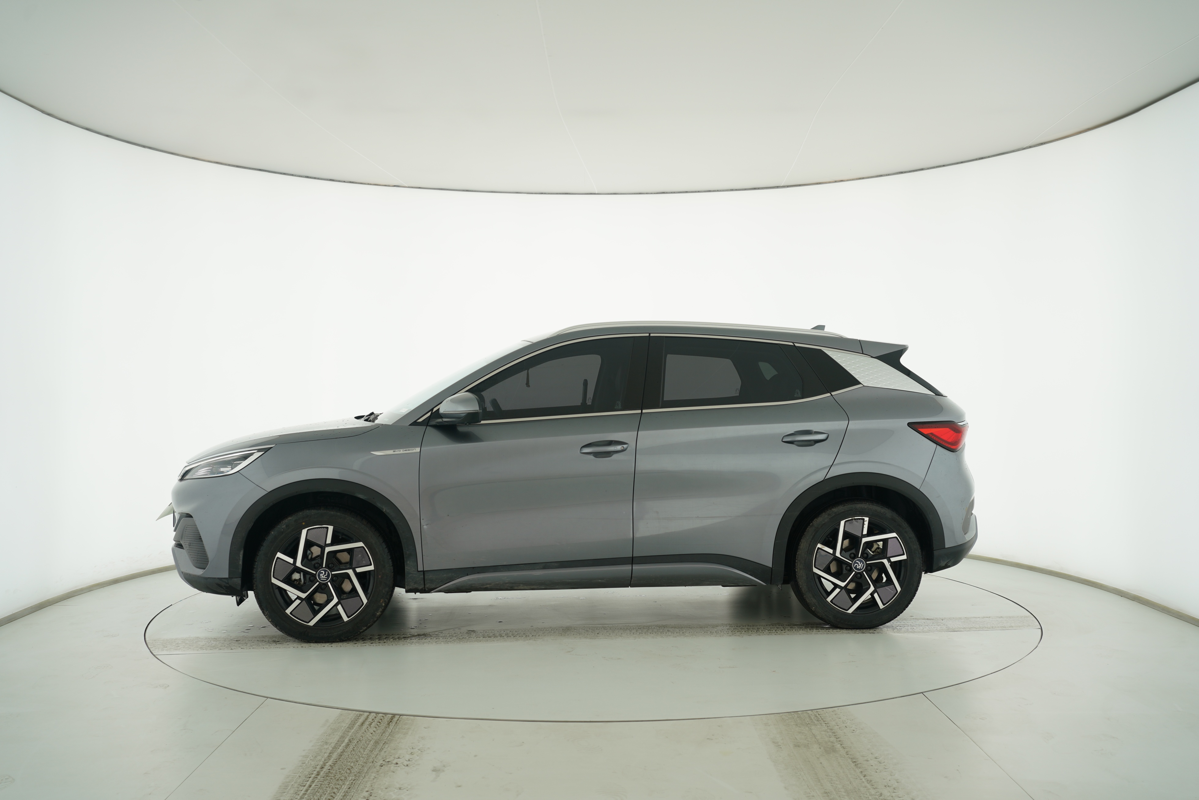BYD YUAN PLUS 2023 — фото 7