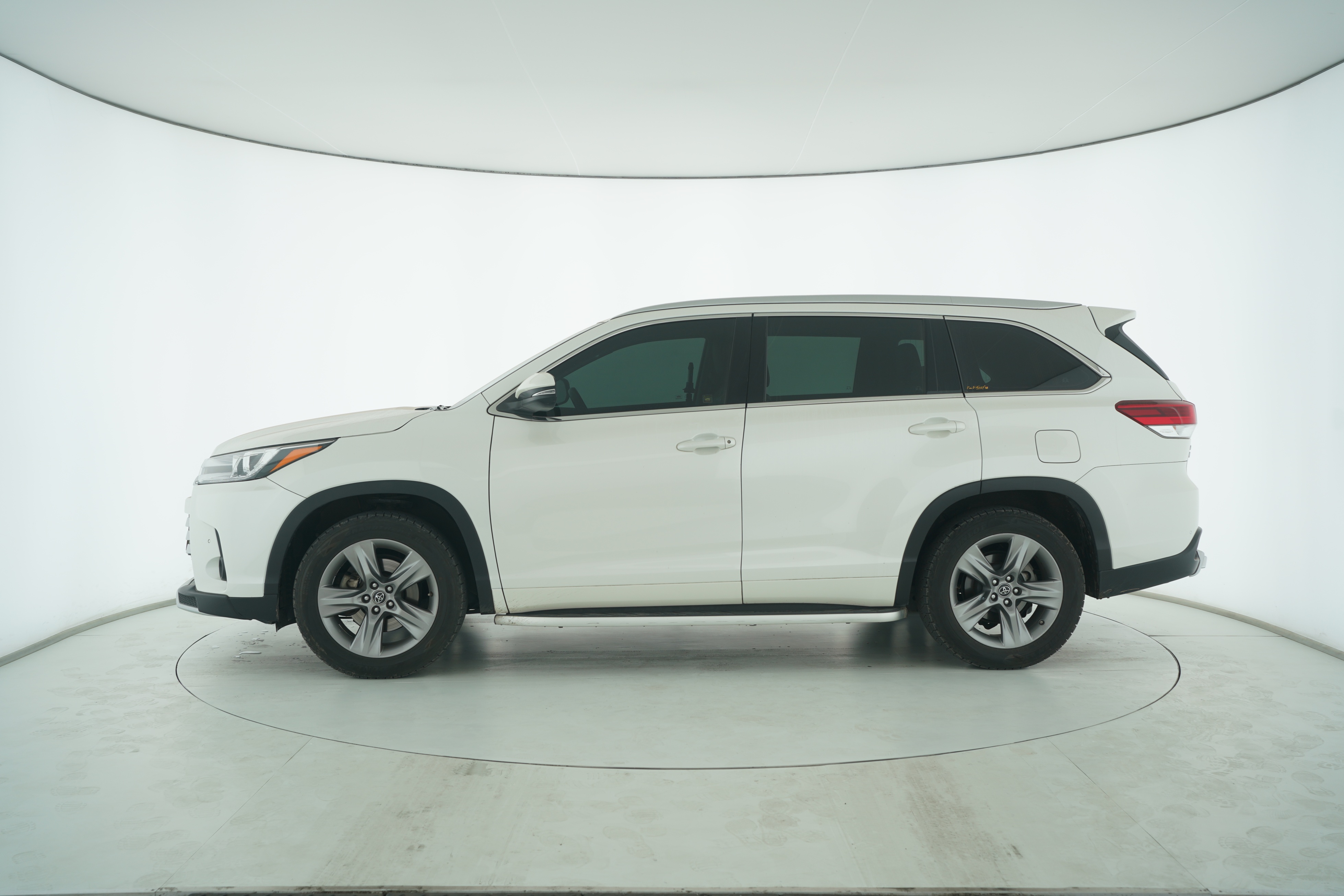 Toyota Highlander 2018 — фото 7