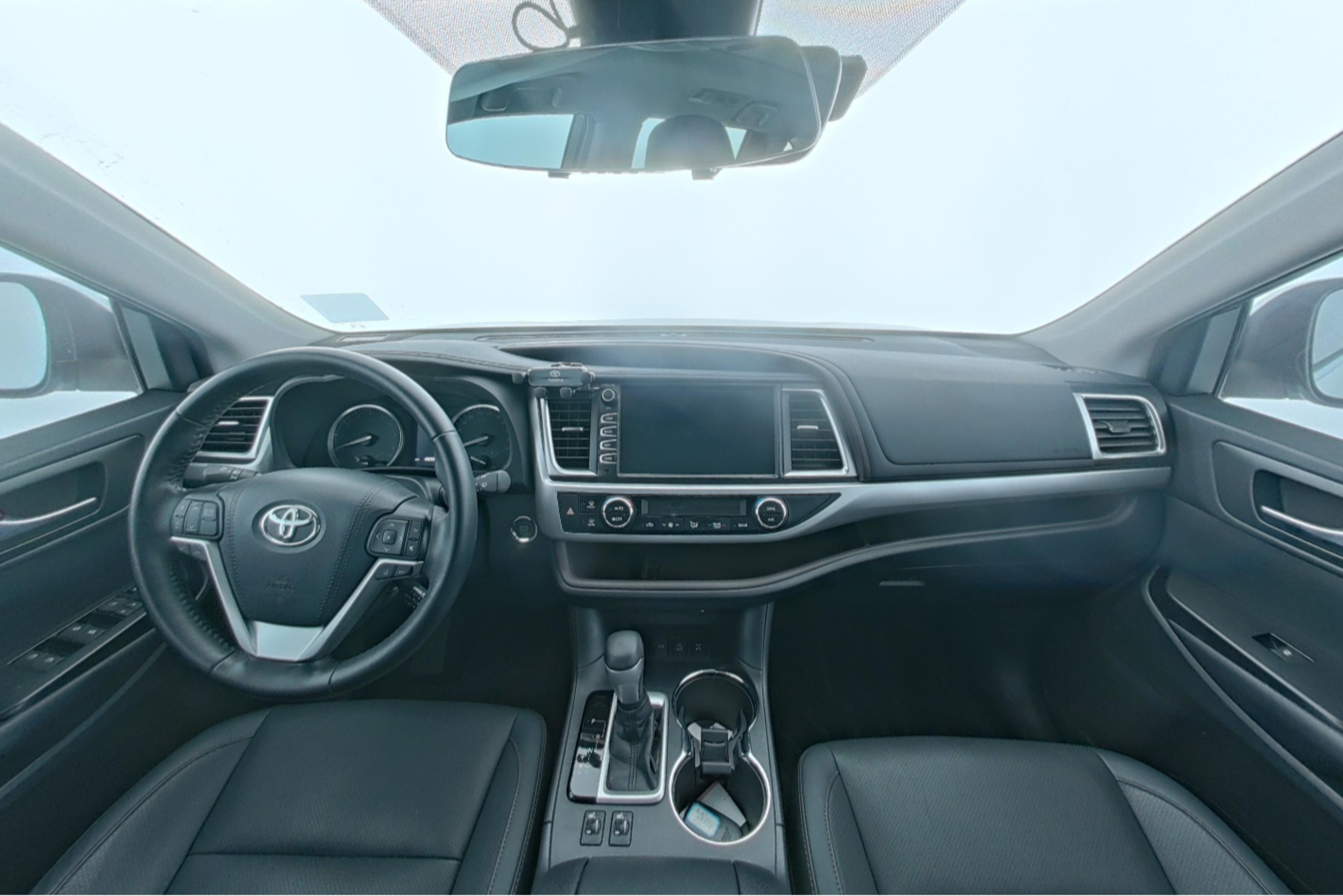 Toyota Highlander 2018 — фото 9