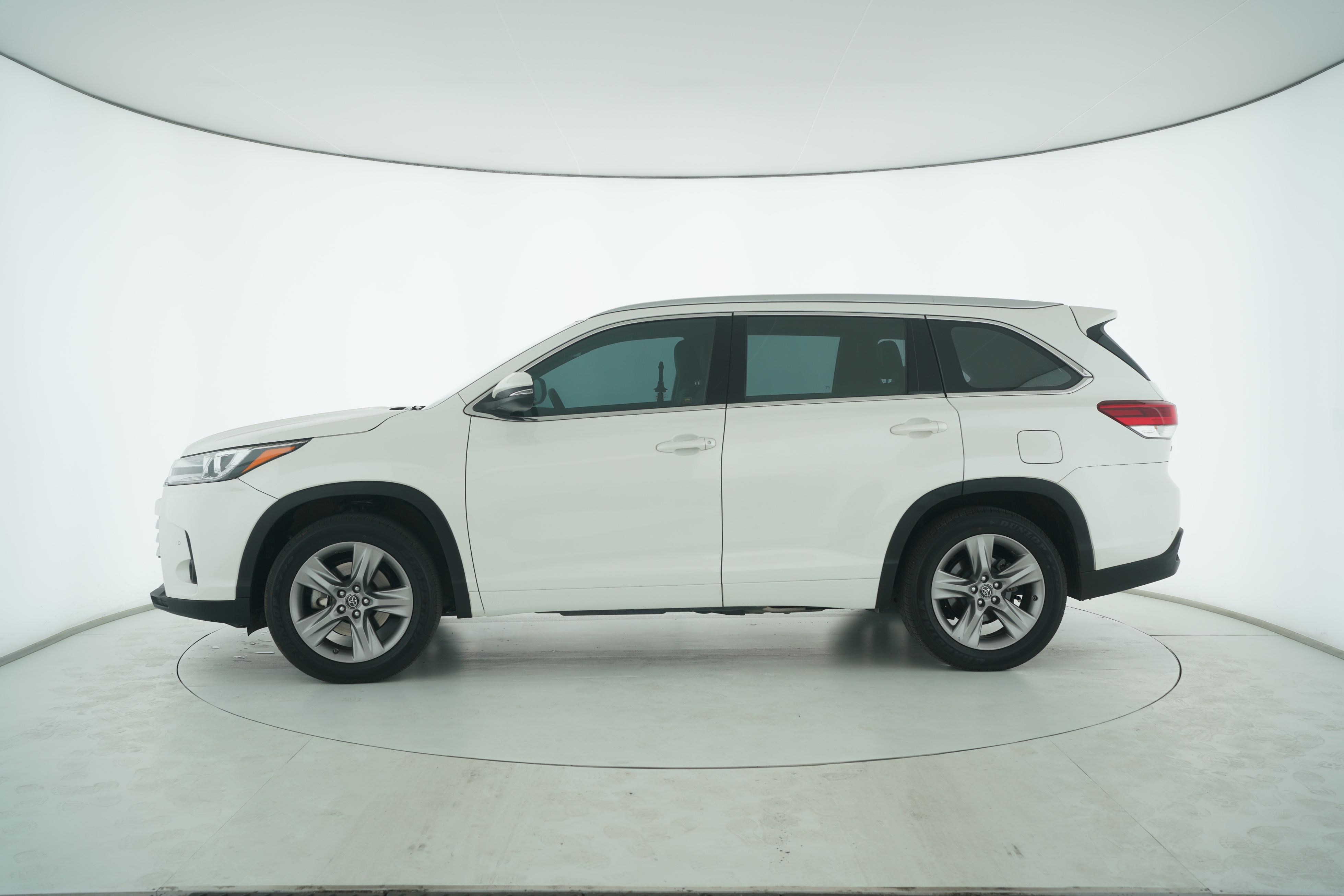 Toyota Highlander 2018 — фото 7