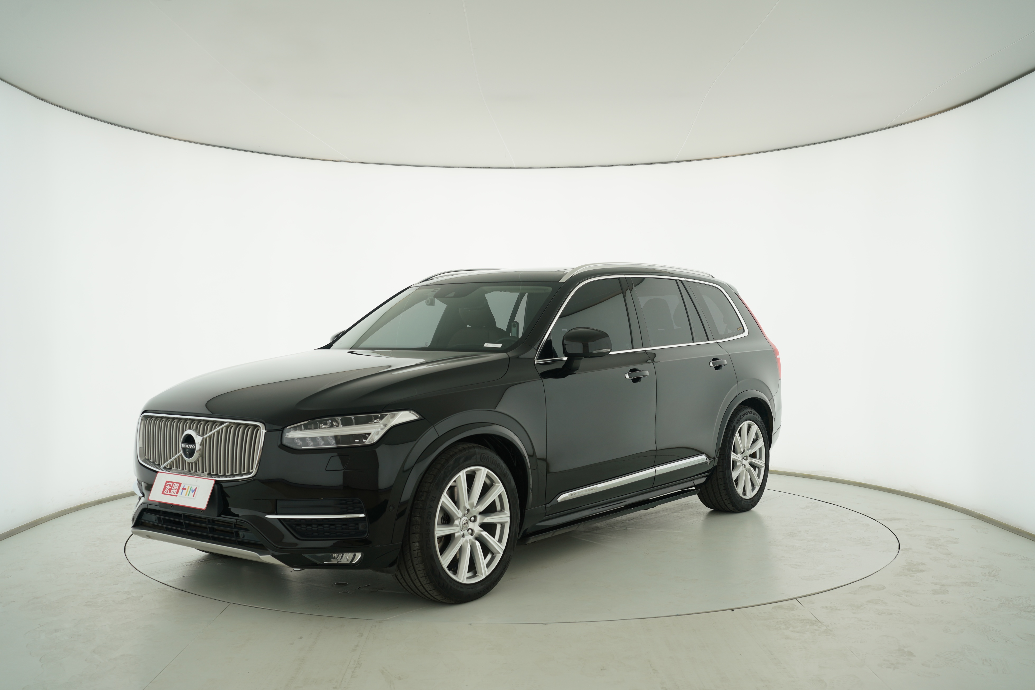 VOLVO XC90 2019 — фото 1