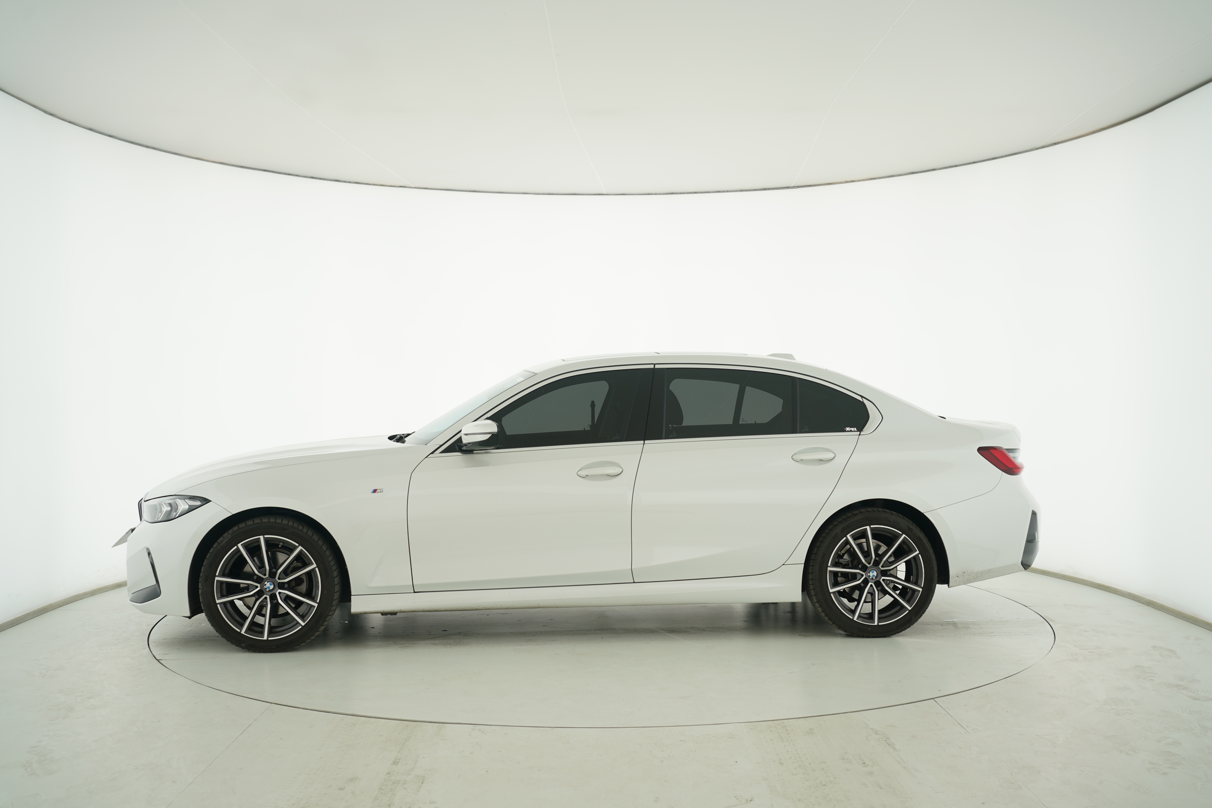 BMW 3 Series 2024 — фото 7