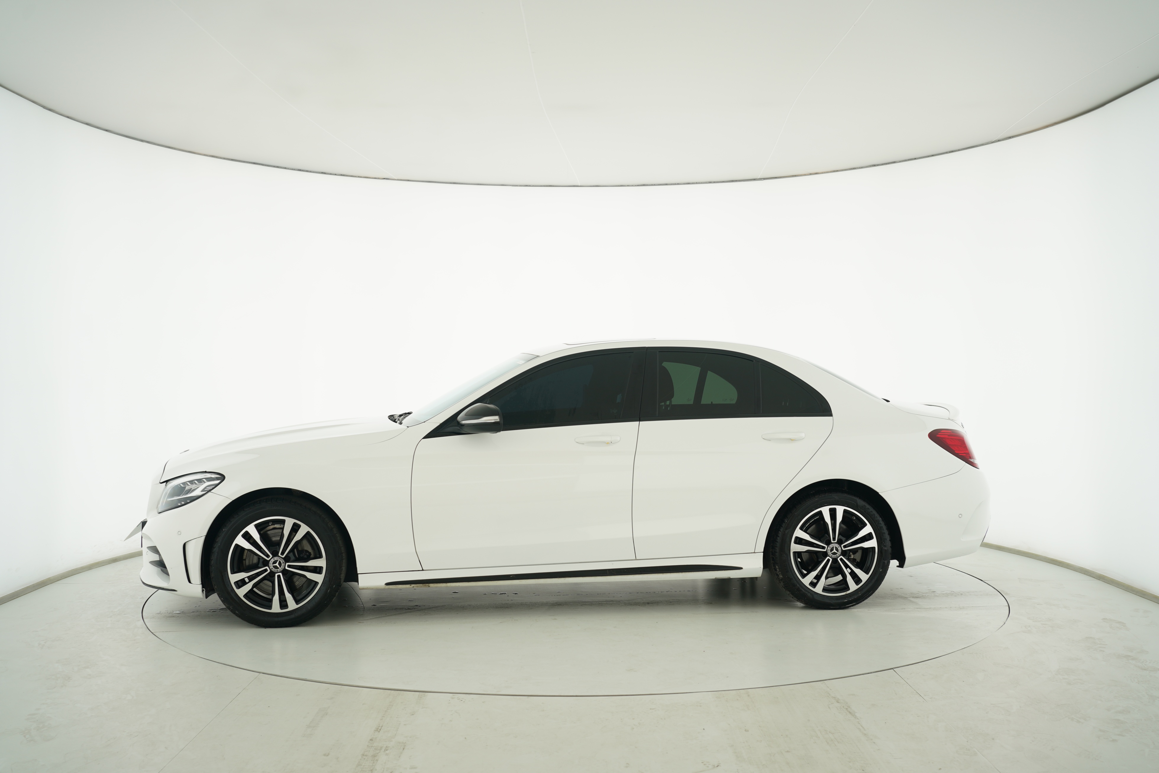 Mercedes Benz C-Class 2020 — фото 7