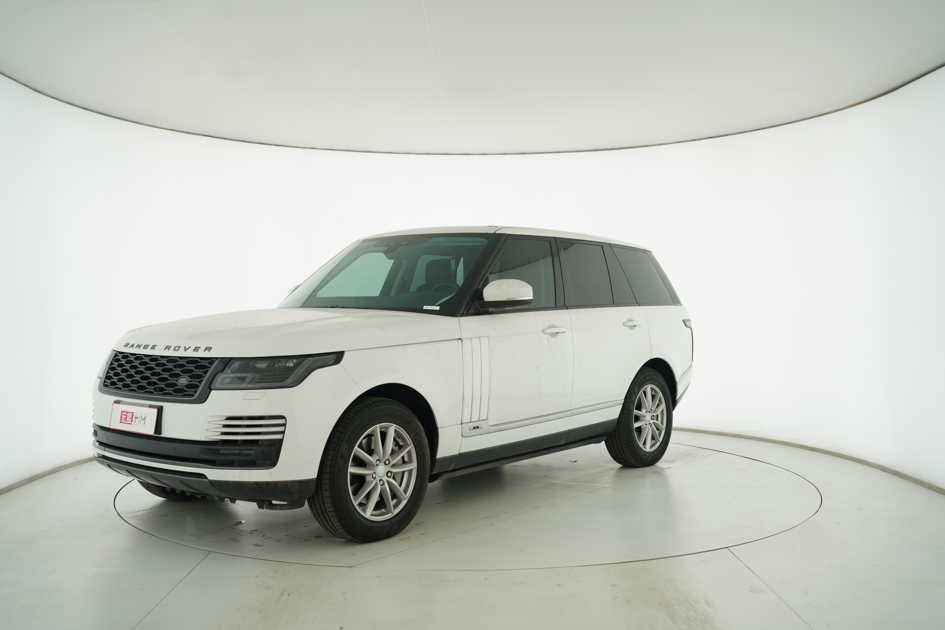 Land Rover Range Rover 2019 — фото 1