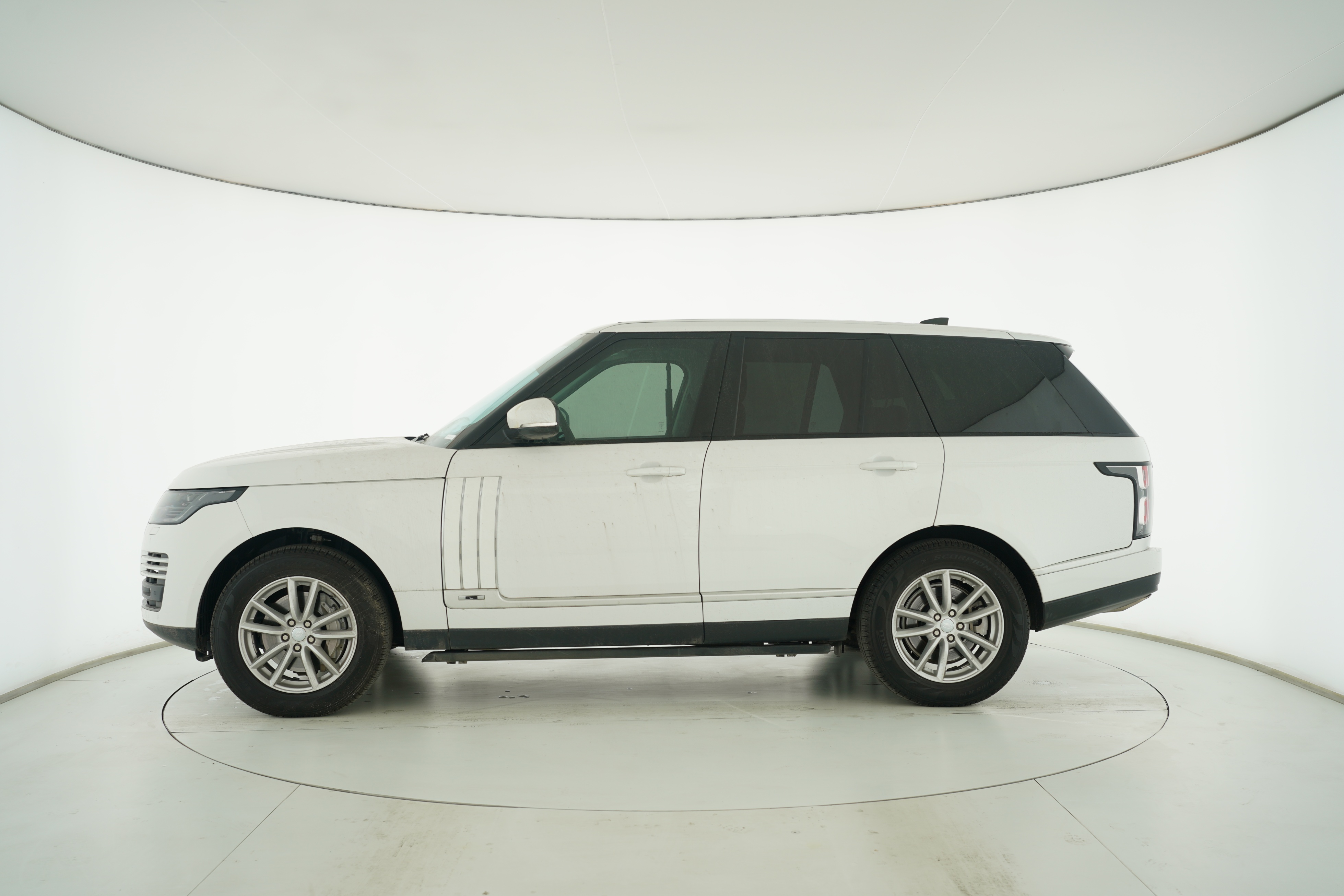 Land Rover Range Rover 2019 — фото 7