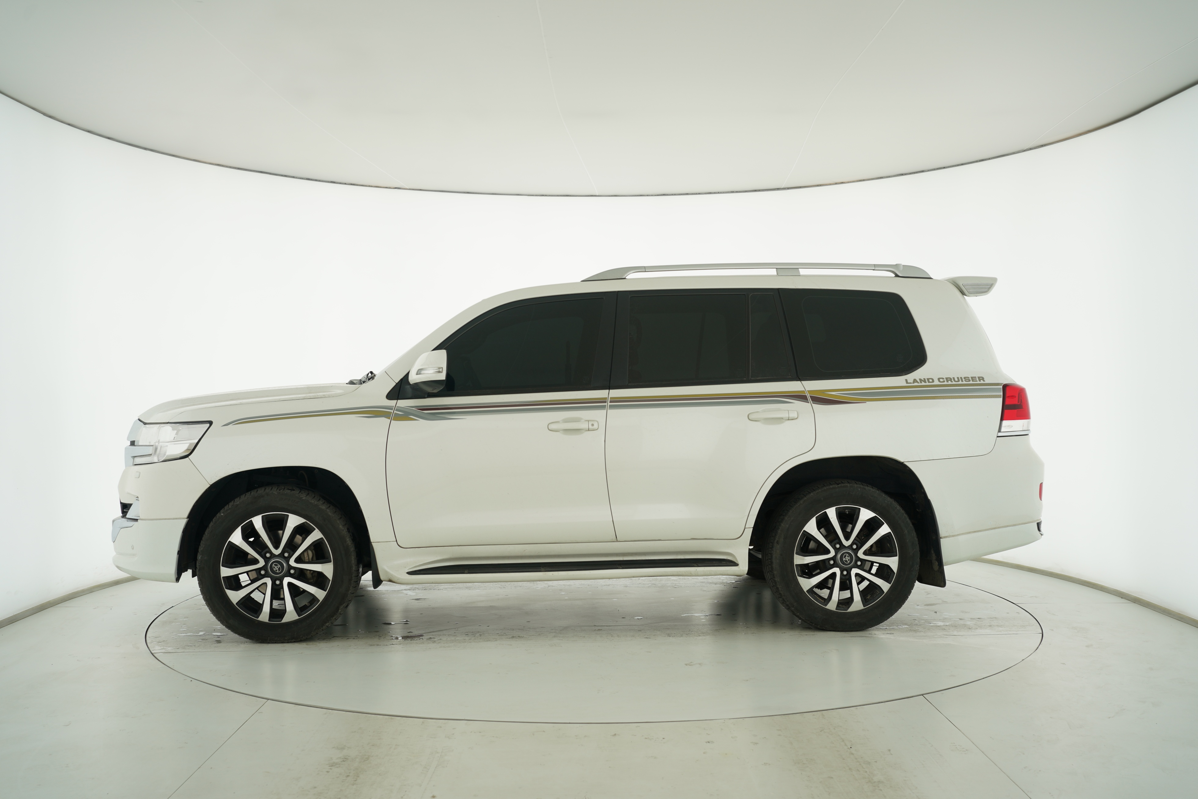 Toyota Land Cruiser (Imported) 2016 — фото 7