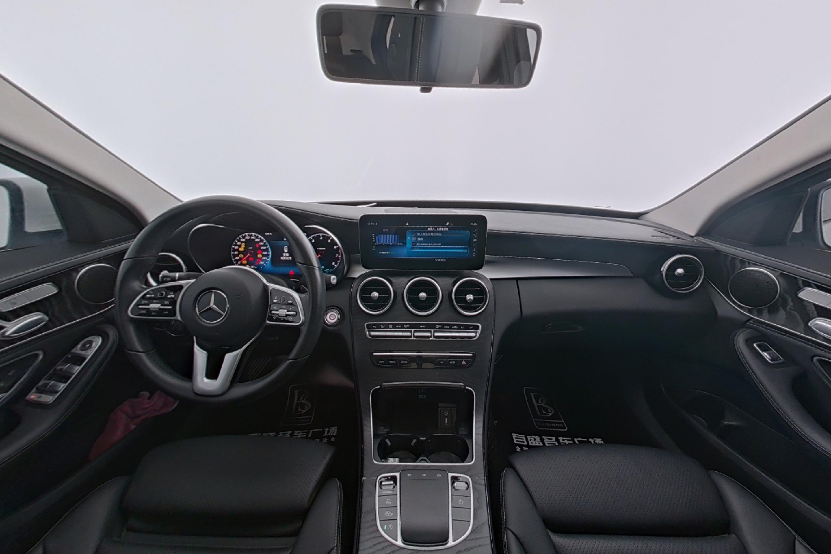 Mercedes Benz C-Class 2019 — фото 9