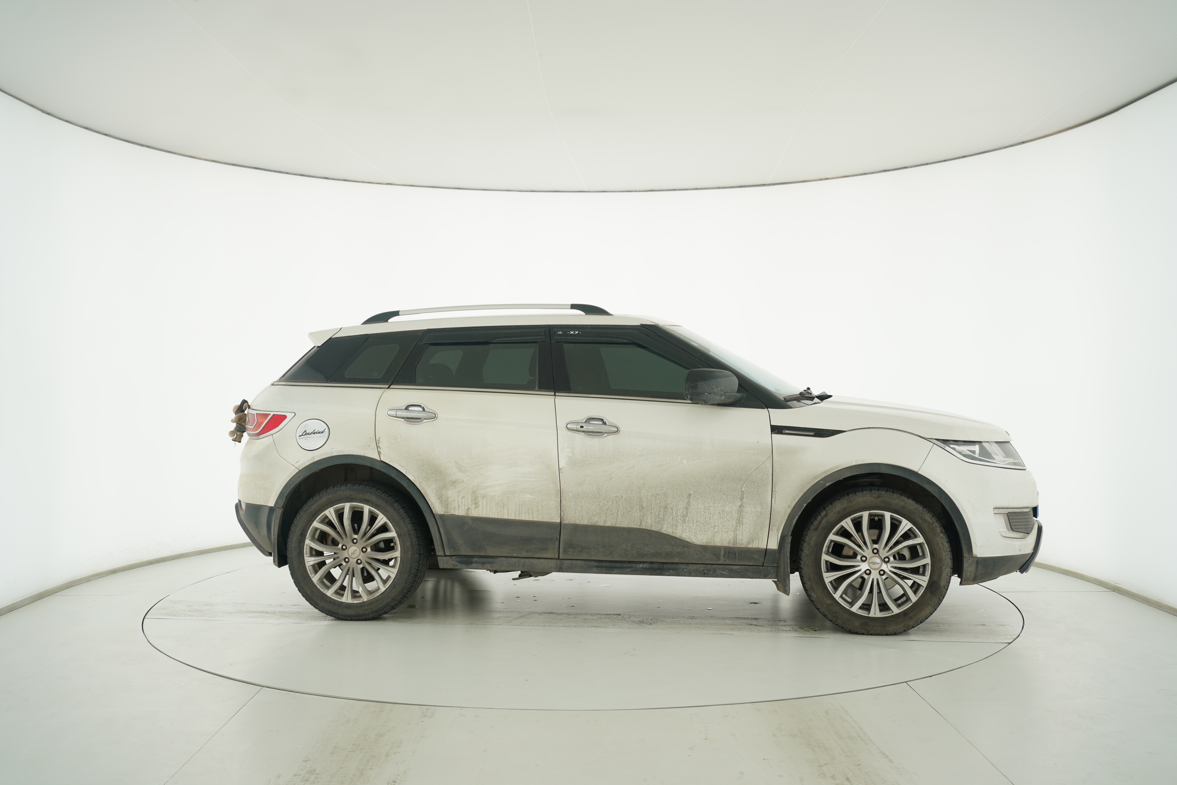 Lu Feng Landwind X7 2016 — фото 8