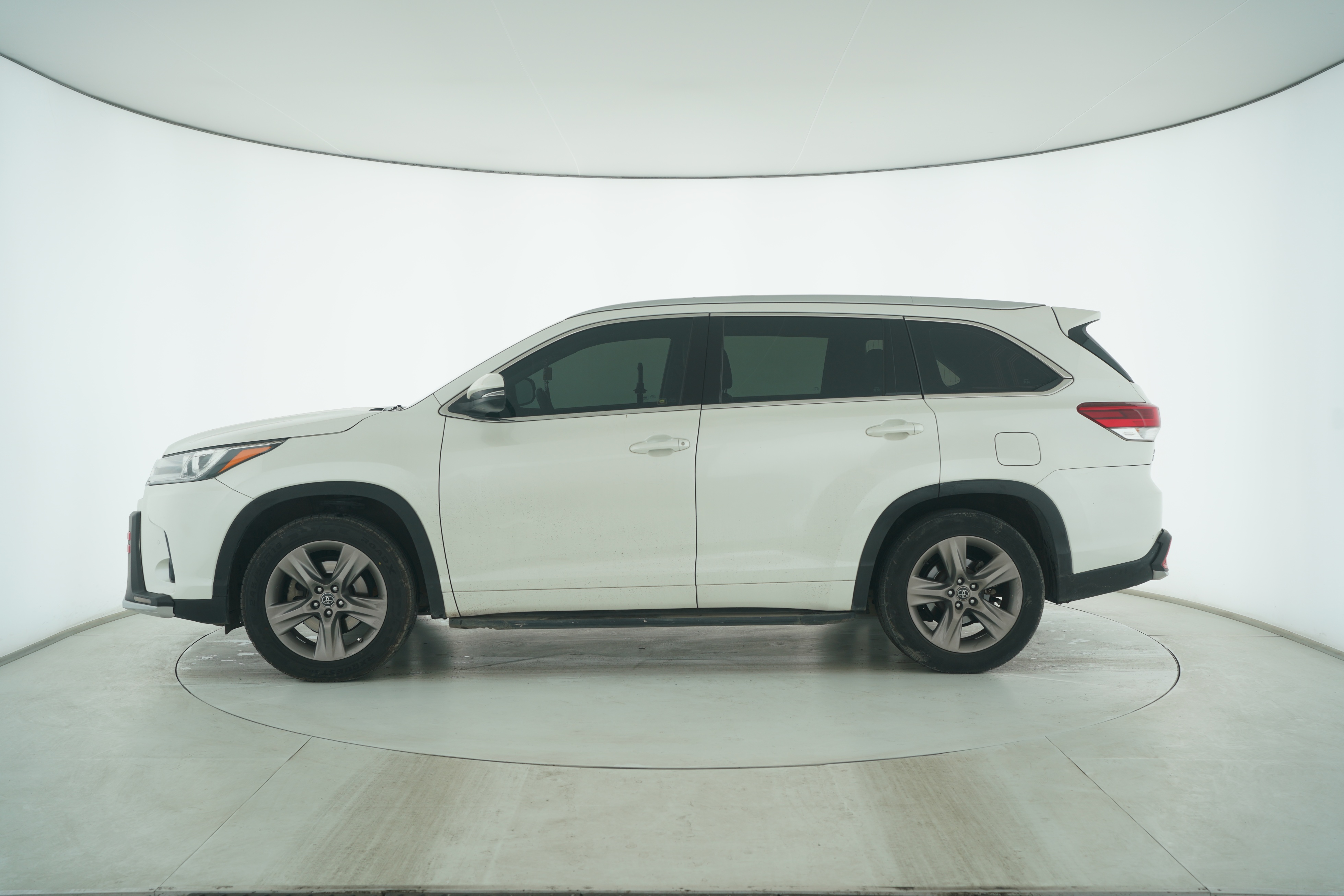 Toyota Highlander 2018 — фото 7