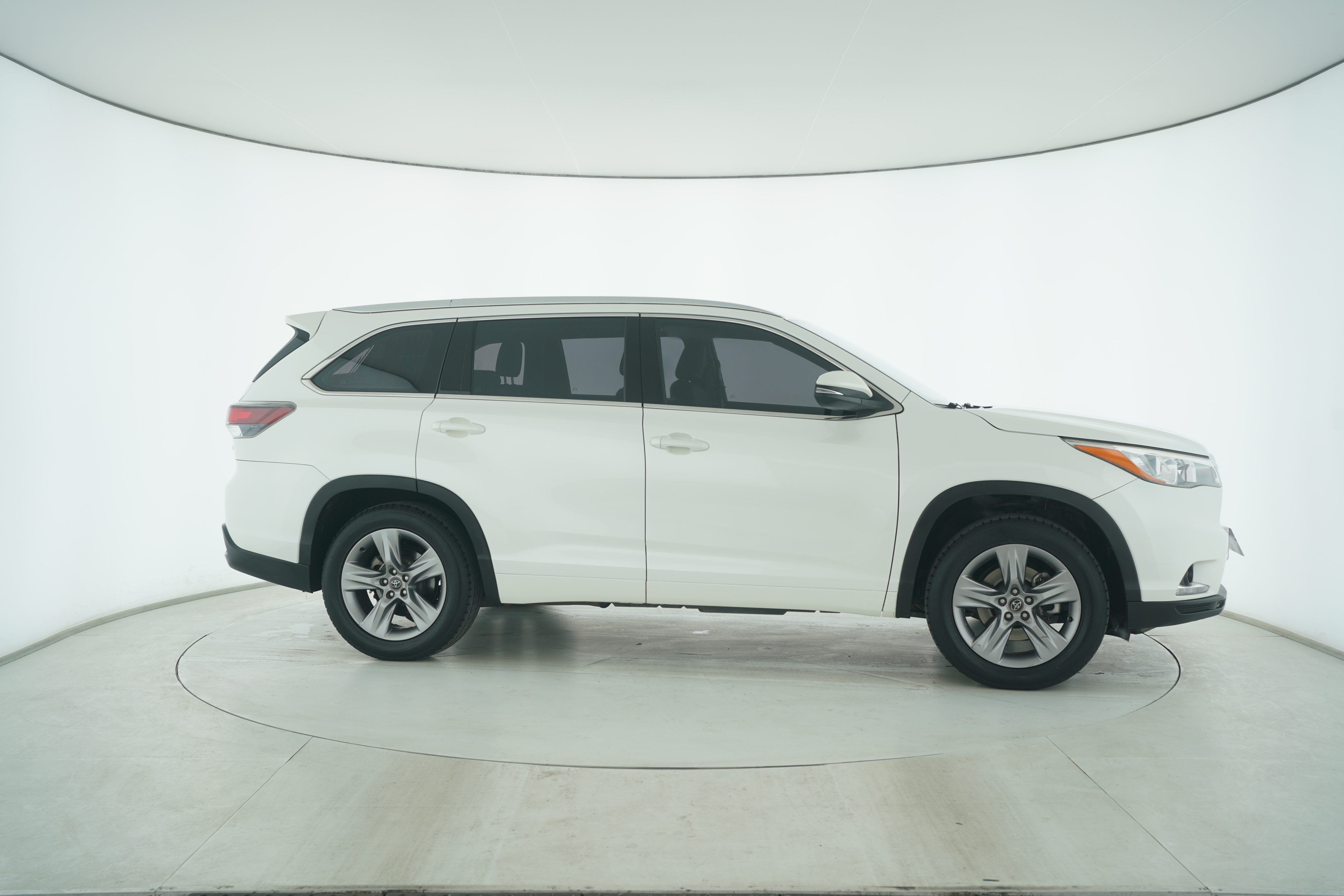 Toyota Highlander 2017 — фото 8