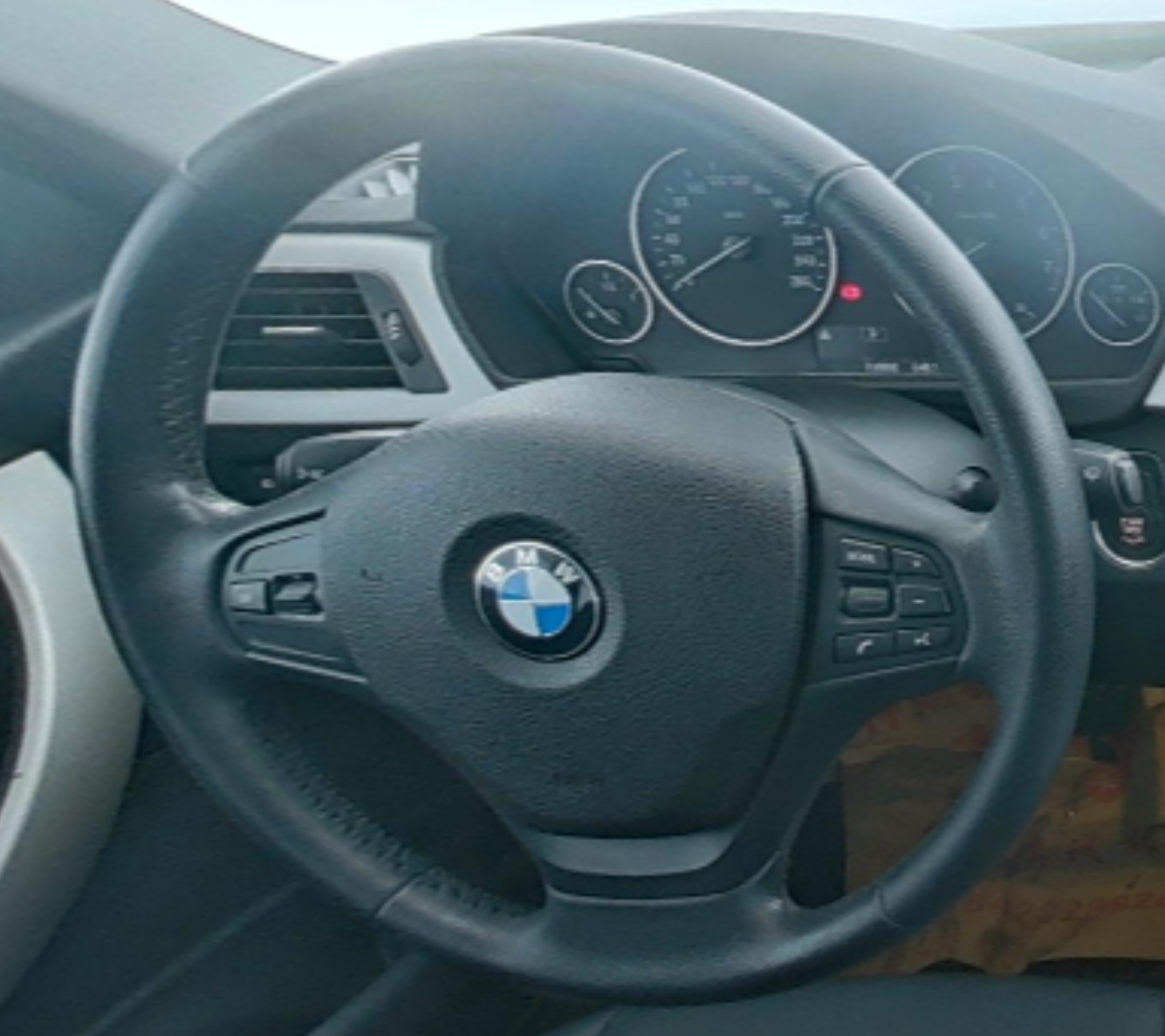 BMW 3 Series 2015 — фото 10
