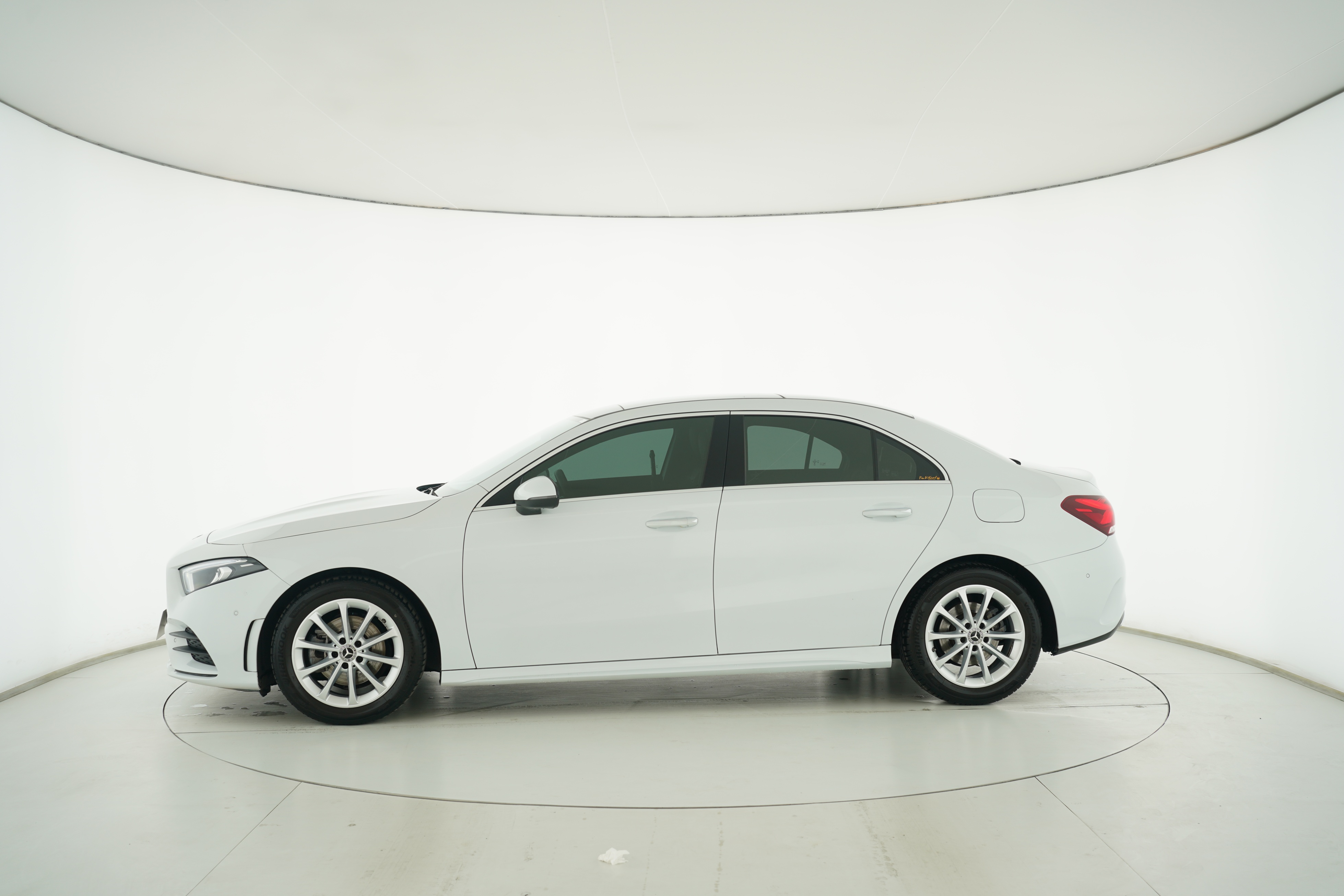 Mercedes Benz A-Class 2020 — фото 7