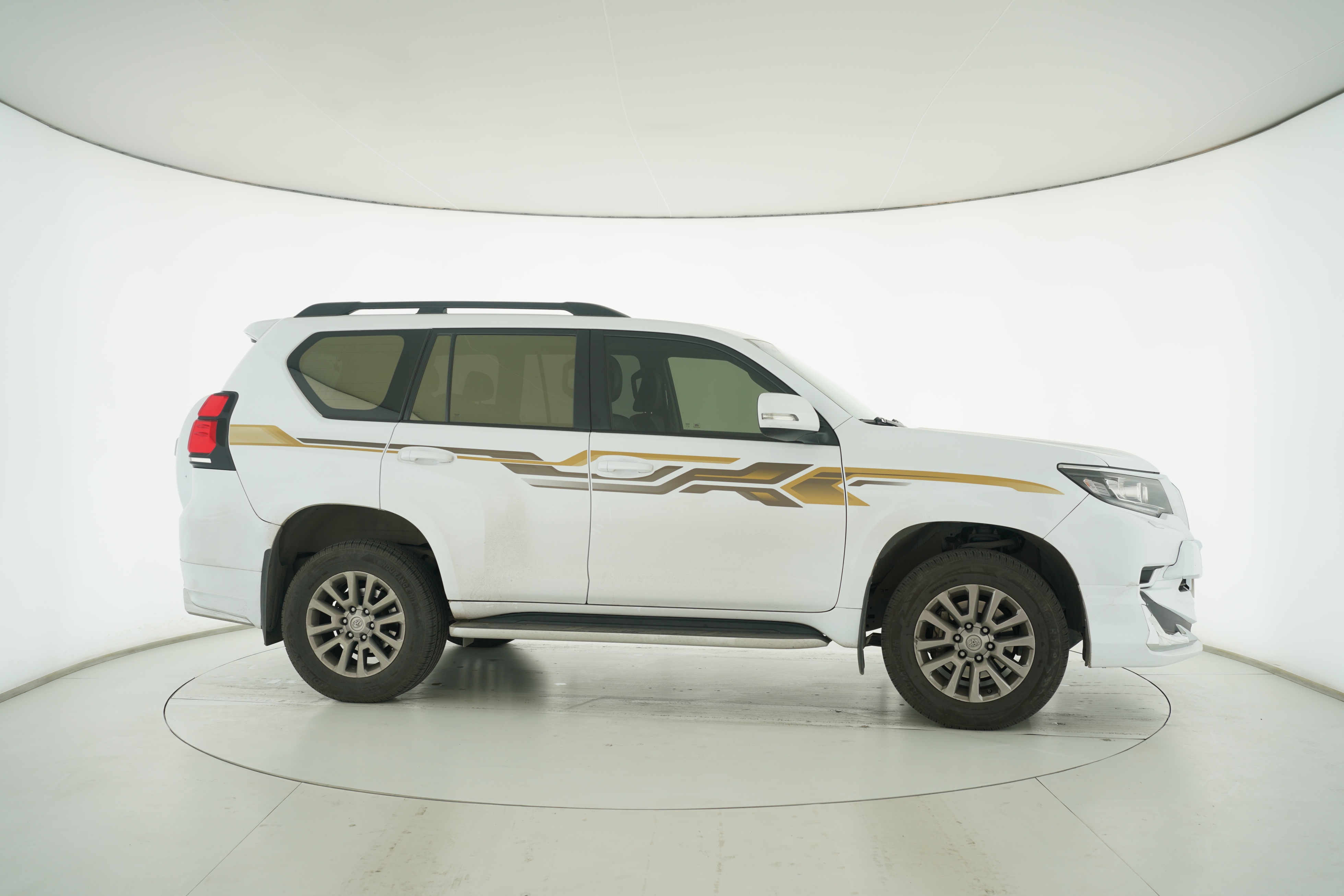Toyota Prado 2018 — фото 8