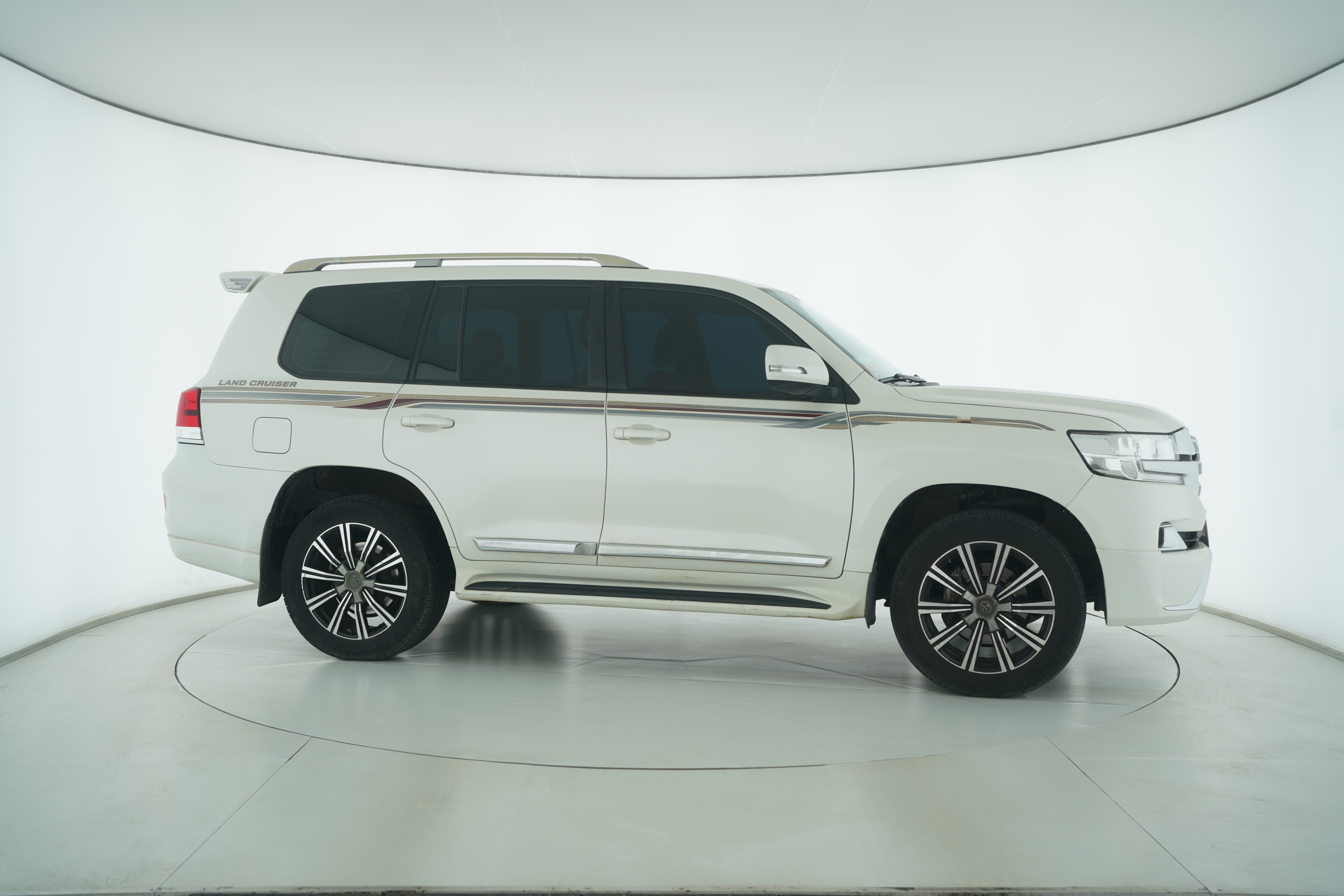 Toyota Land Cruiser (Imported) 2016 — фото 8