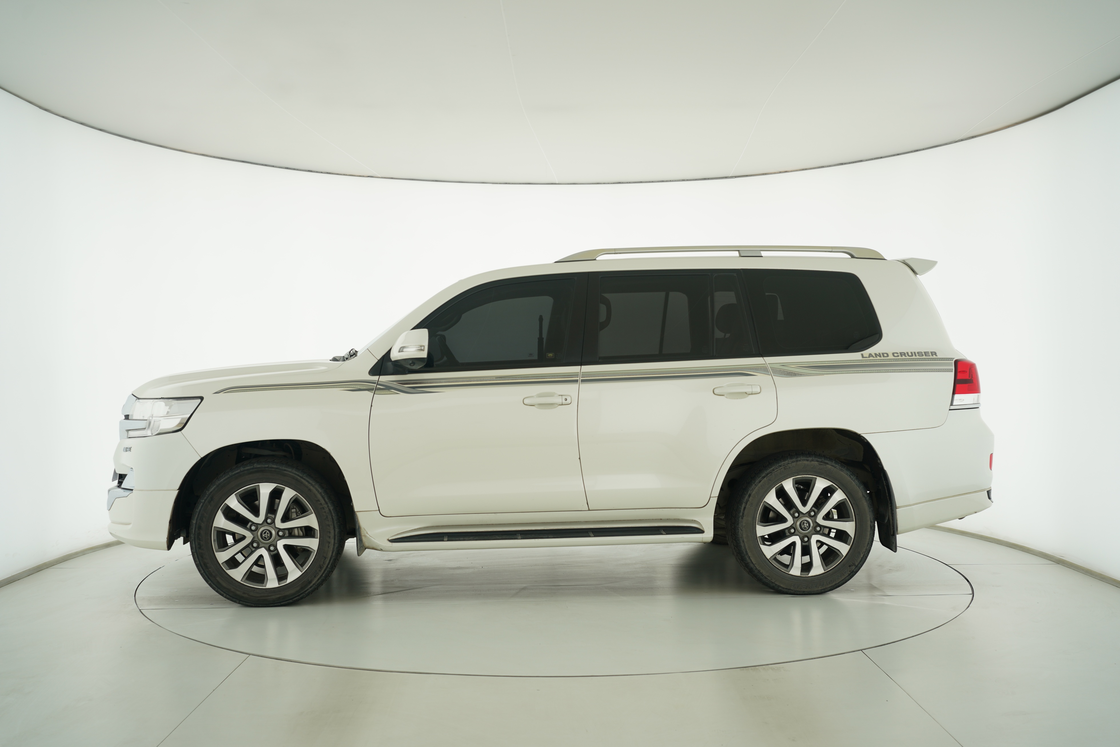 Toyota Land Cruiser (Imported) 2016 — фото 7