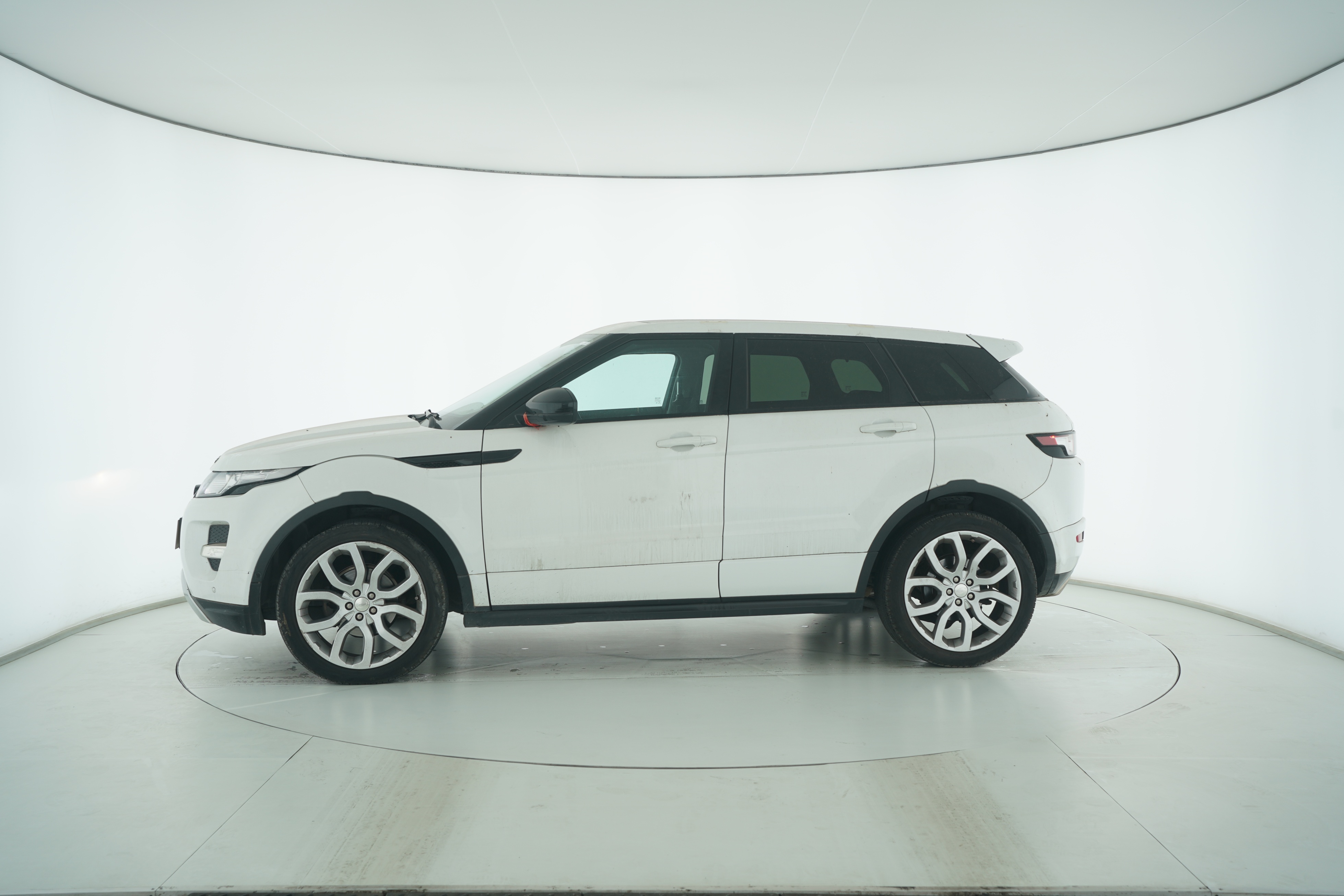 Land Rover Range Rover Evoque (Imported) 2011 — фото 7