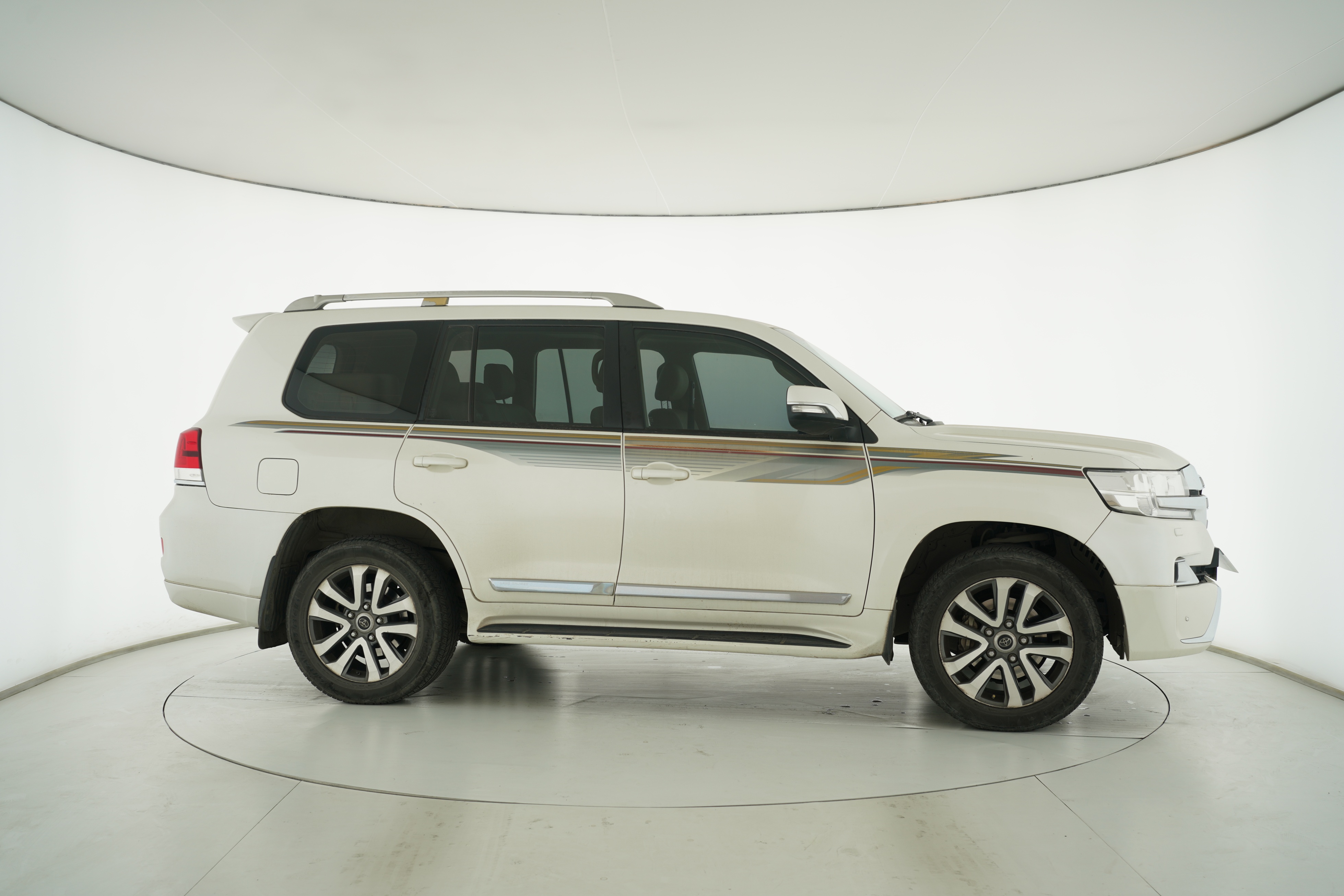 Toyota Land Cruiser (Imported) 2016 — фото 8