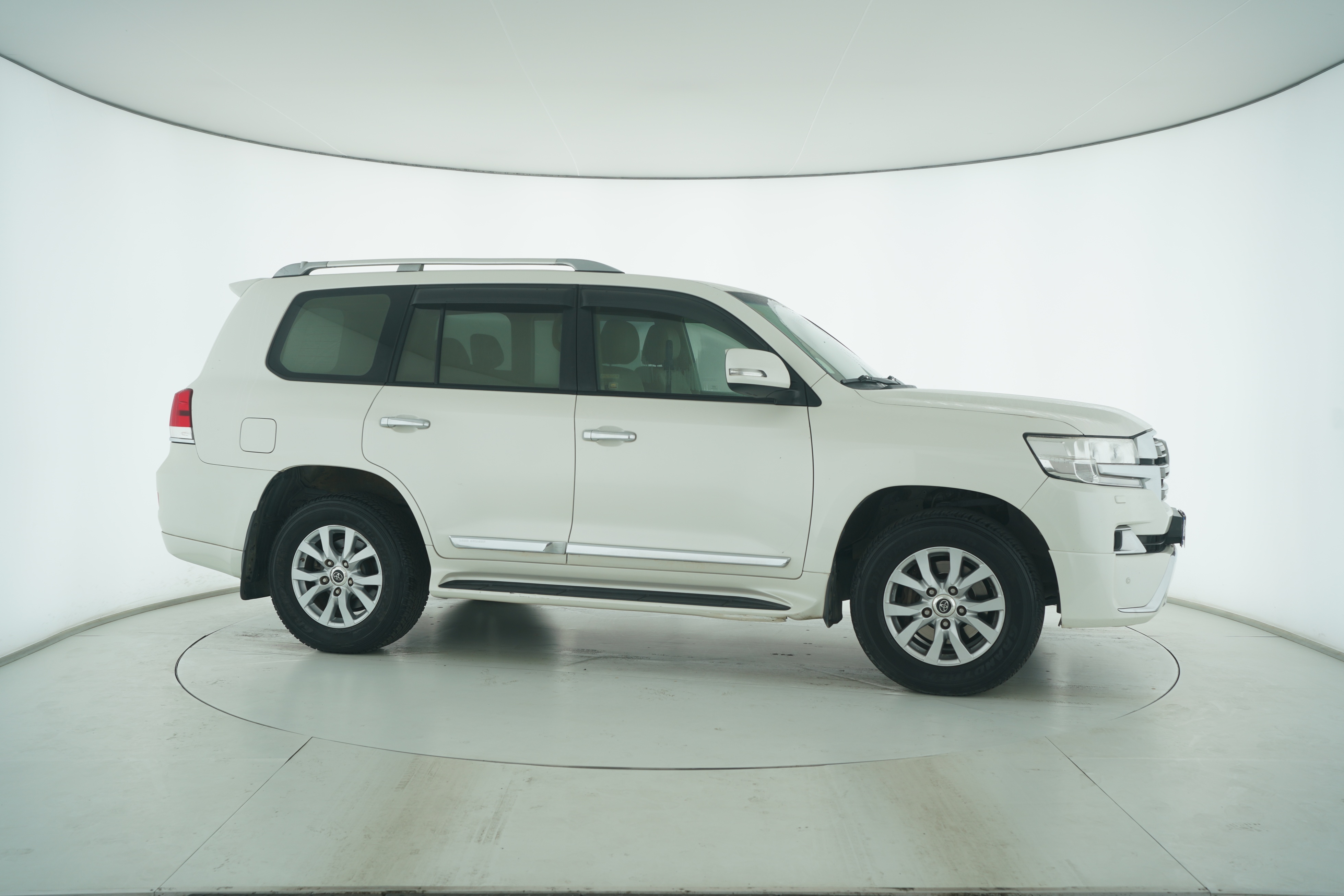 Toyota Land Cruiser (Imported) 2016 — фото 8