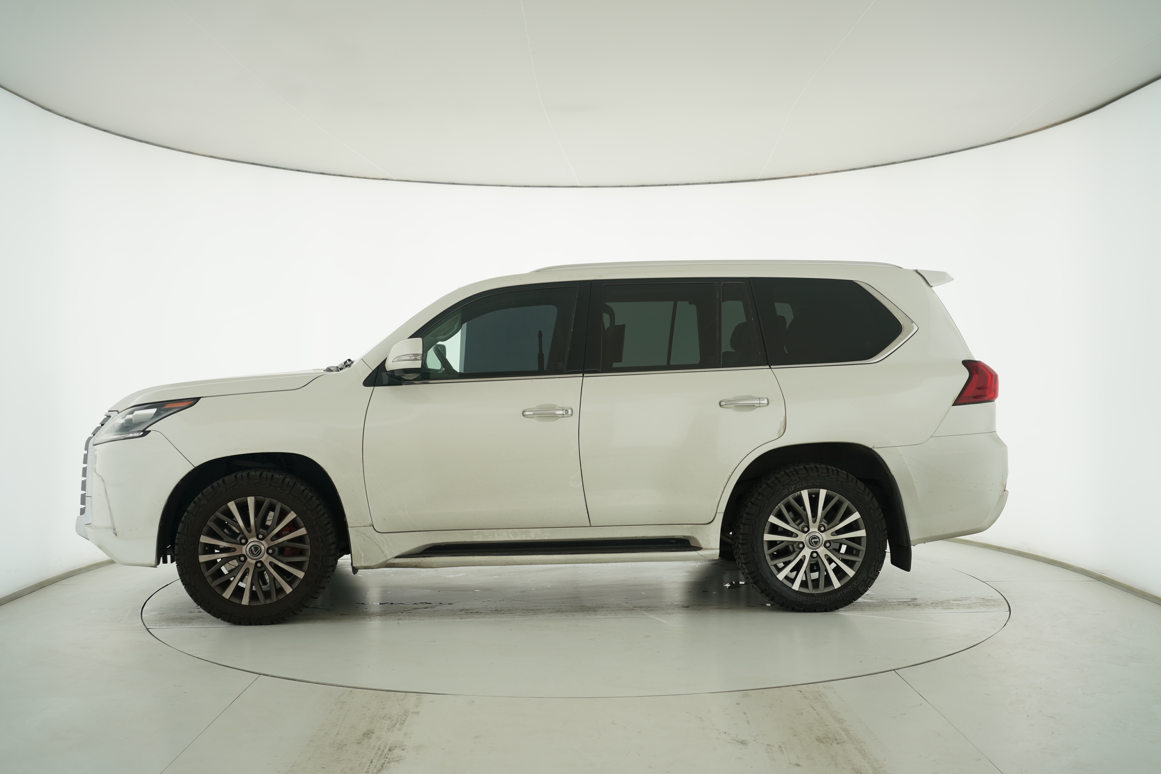 Lexus LX 2017 — фото 7