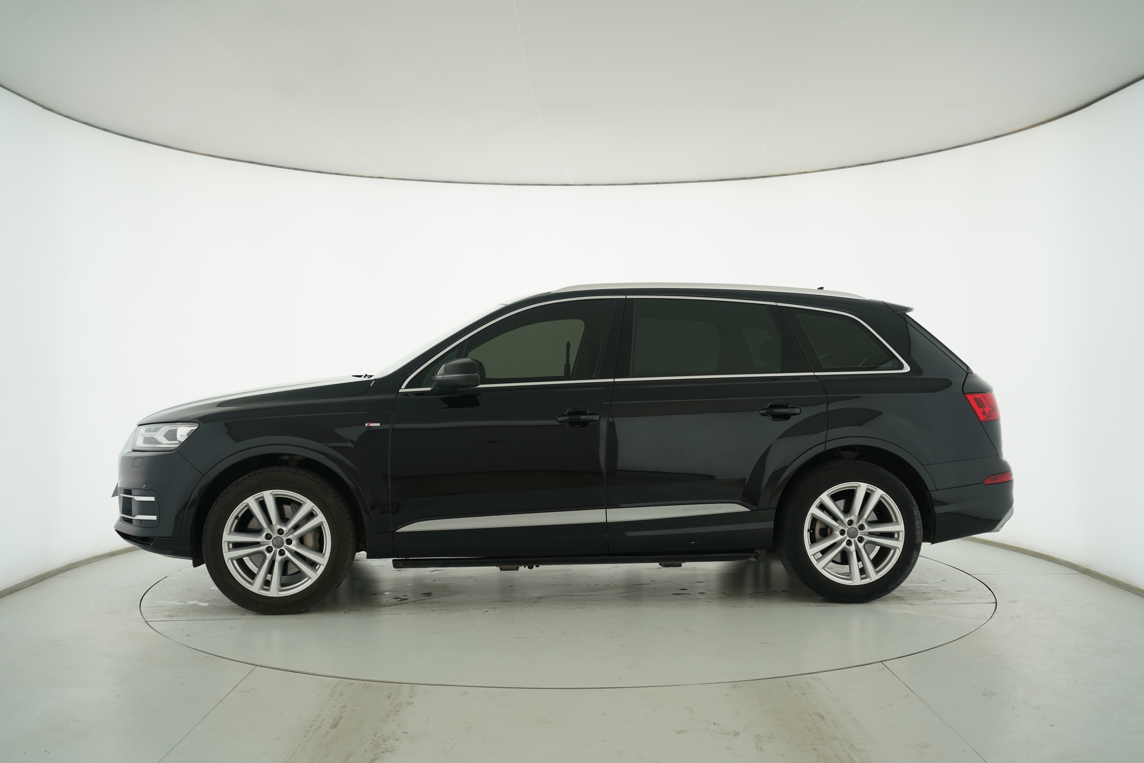 Audi Q7 2016 — фото 7