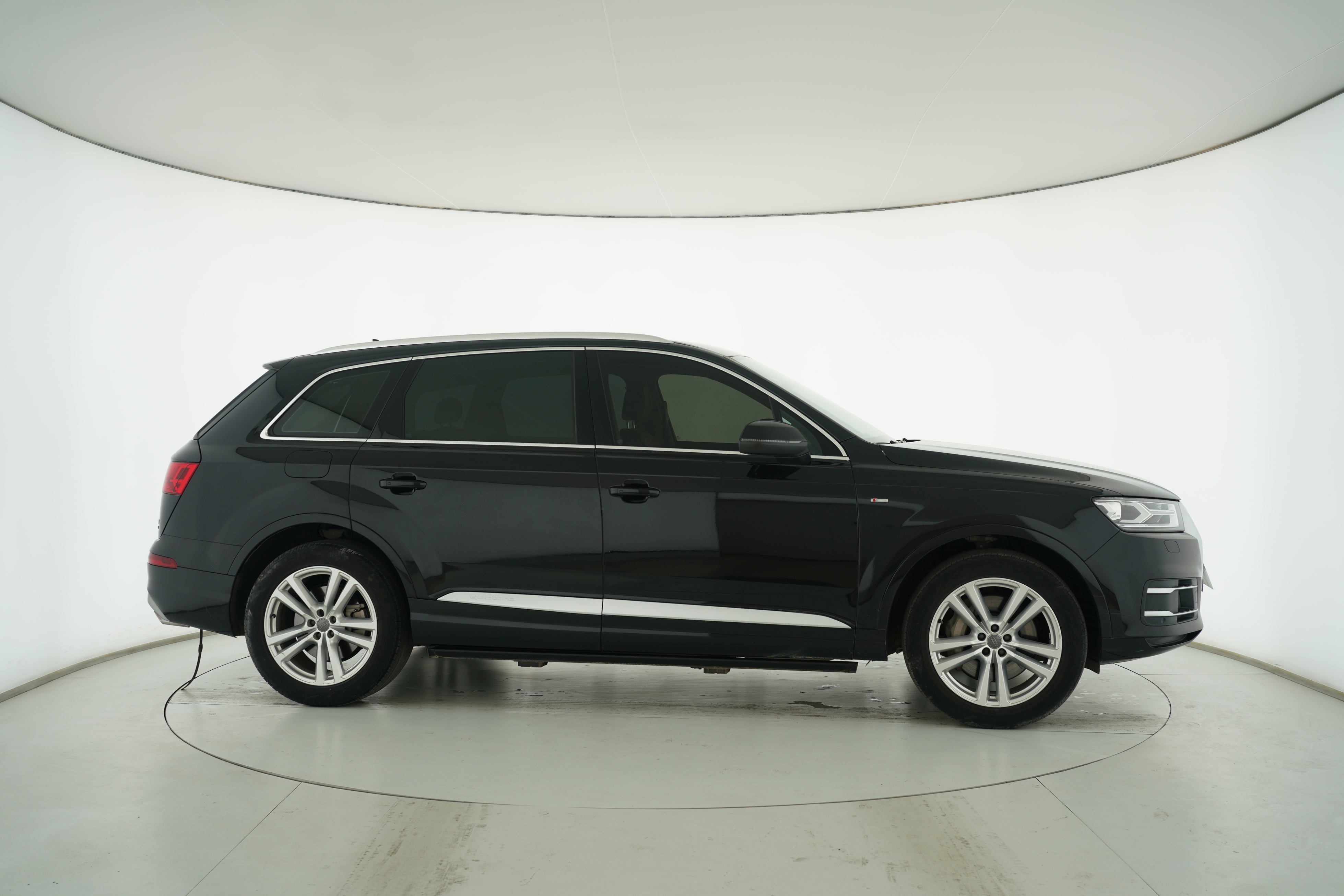 Audi Q7 2016 — фото 8