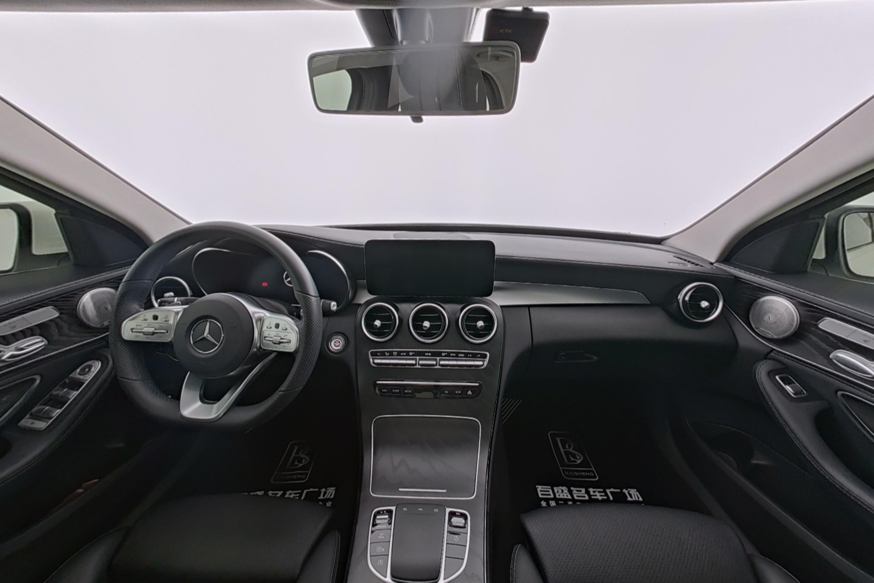Mercedes Benz C-Class 2020 — фото 9