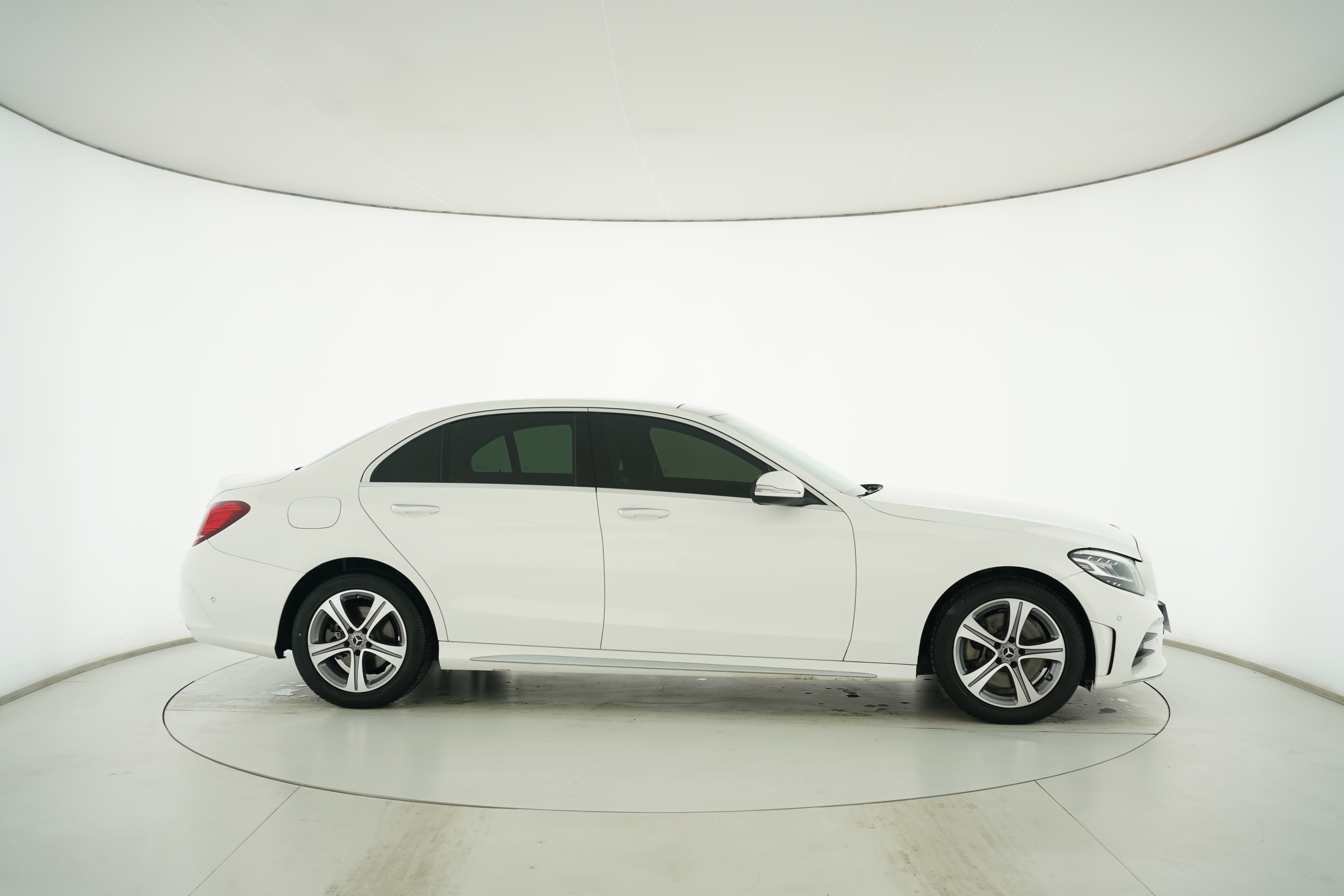 Mercedes Benz C-Class 2020 — фото 8