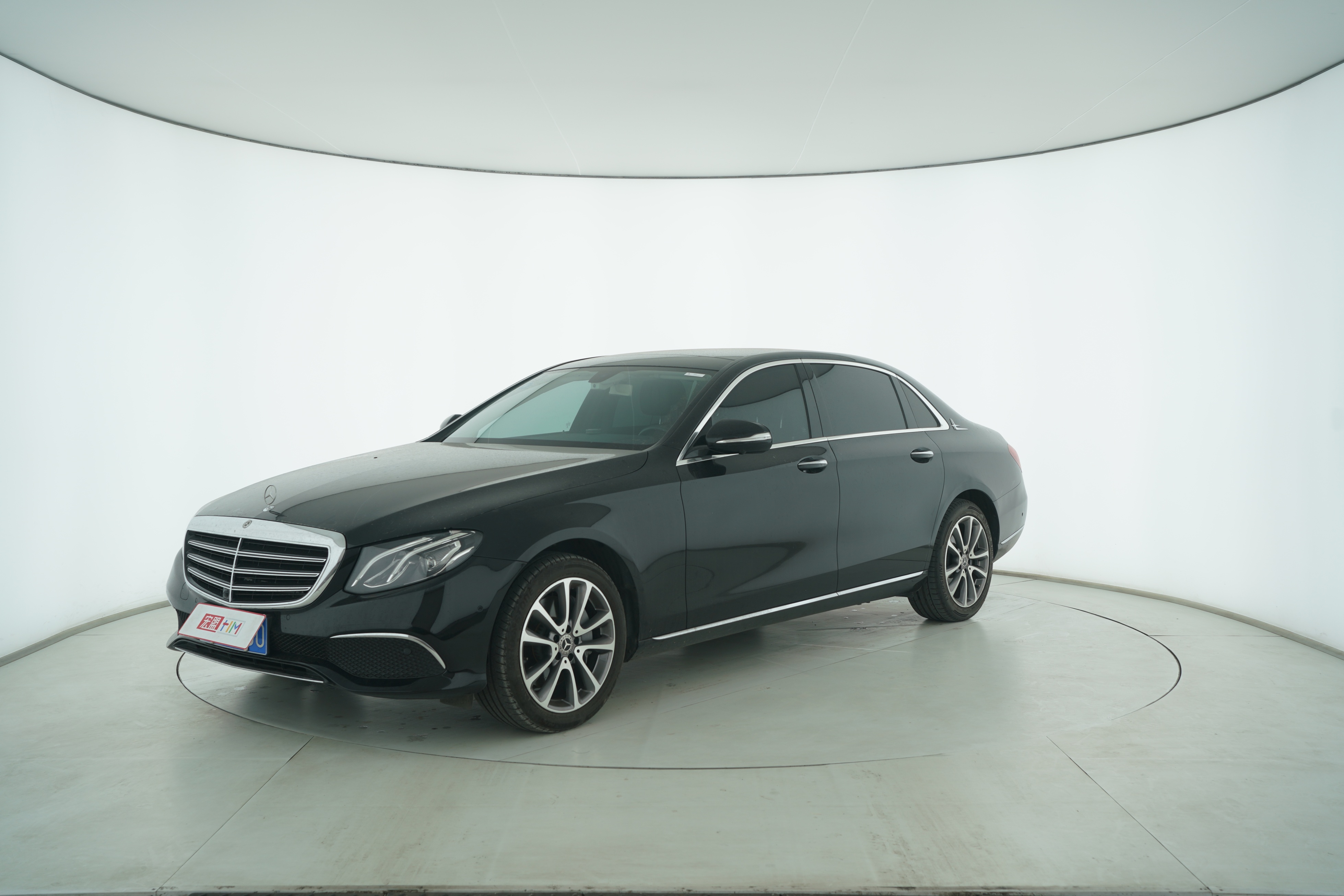 Mercedes Benz E-Class 2019 — фото 1