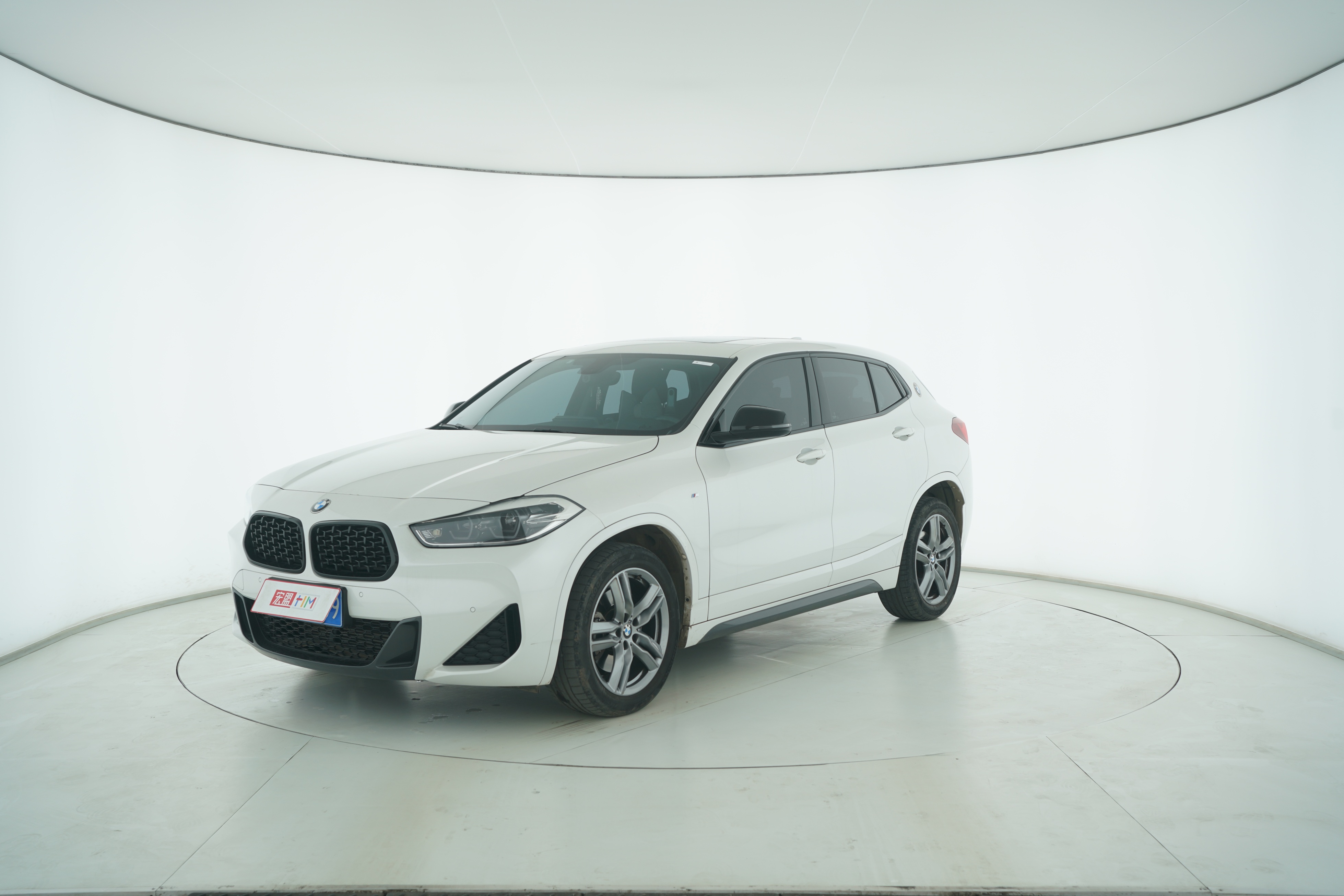 BMW X2 2023 — фото 1