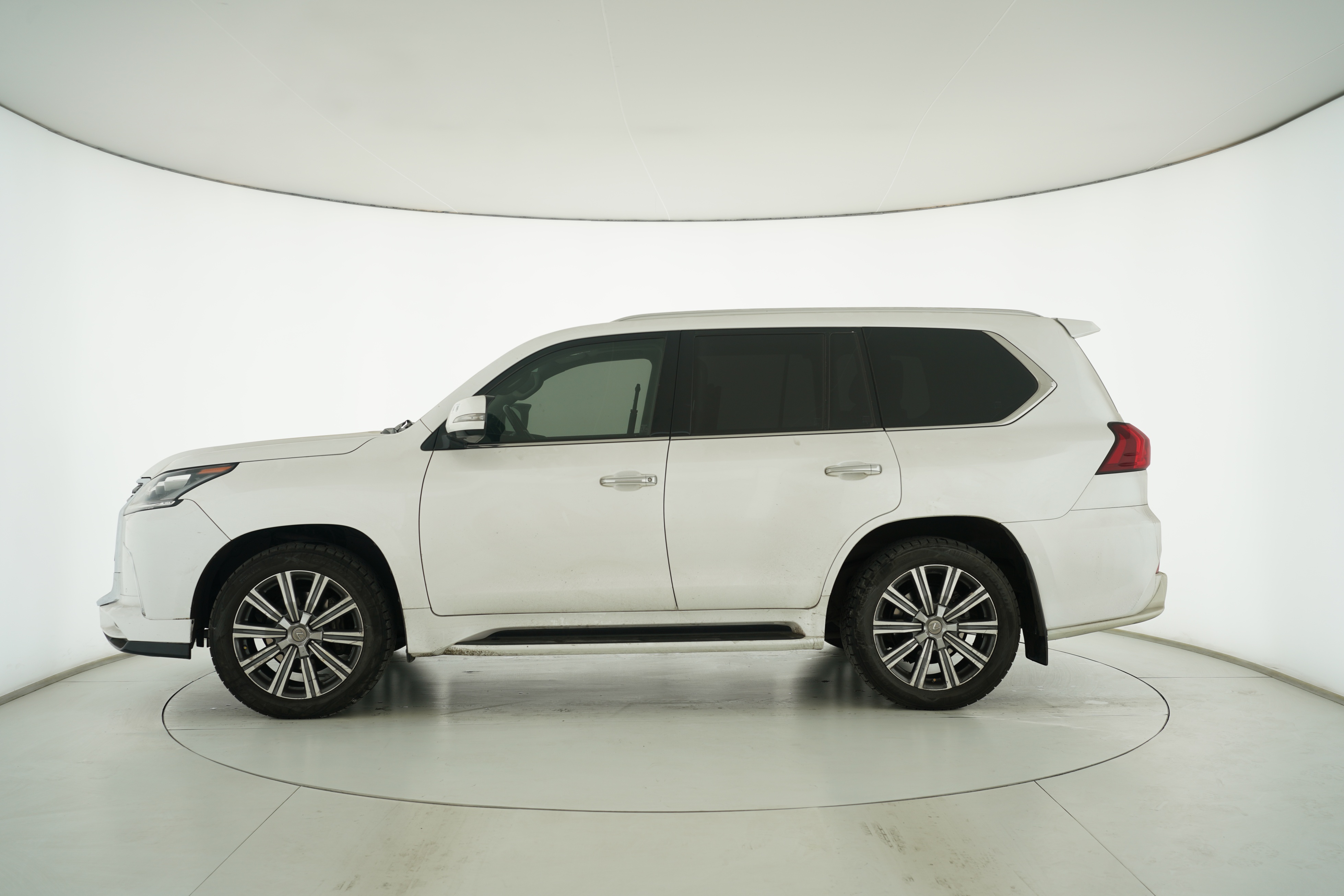 Lexus LX 2017 — фото 7