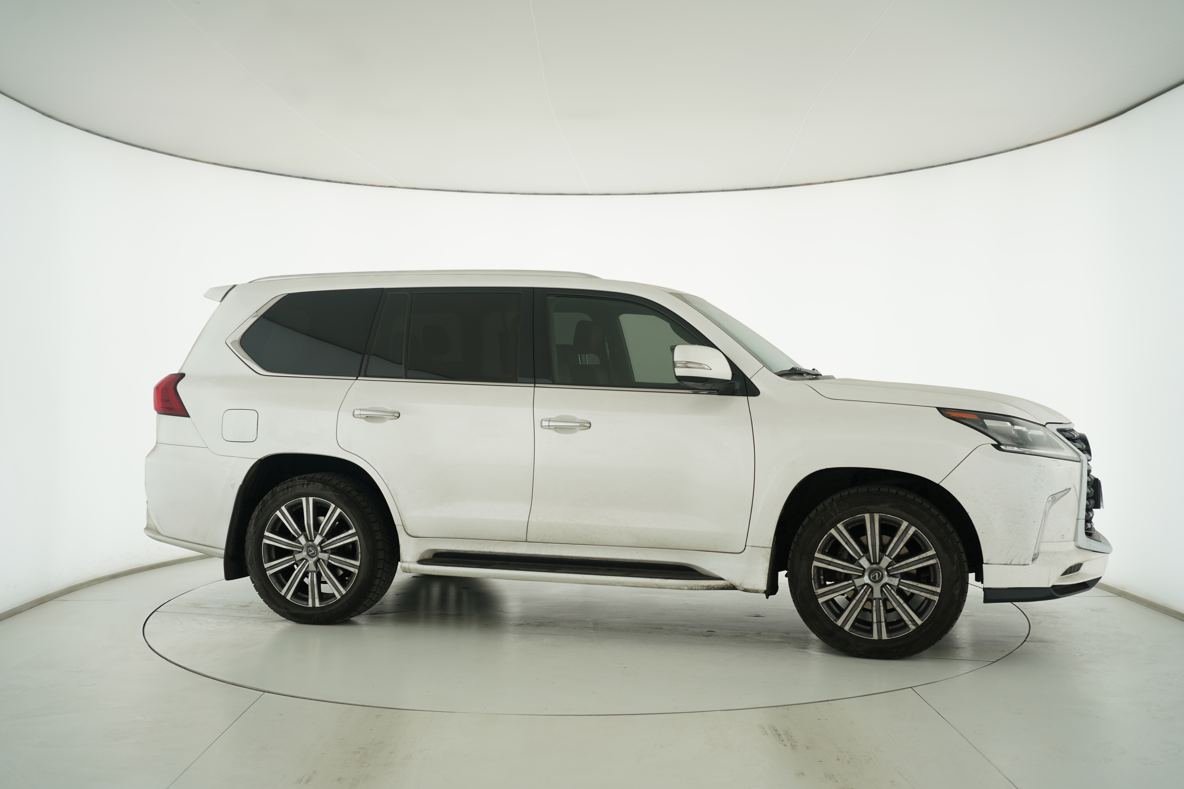 Lexus LX 2017 — фото 8