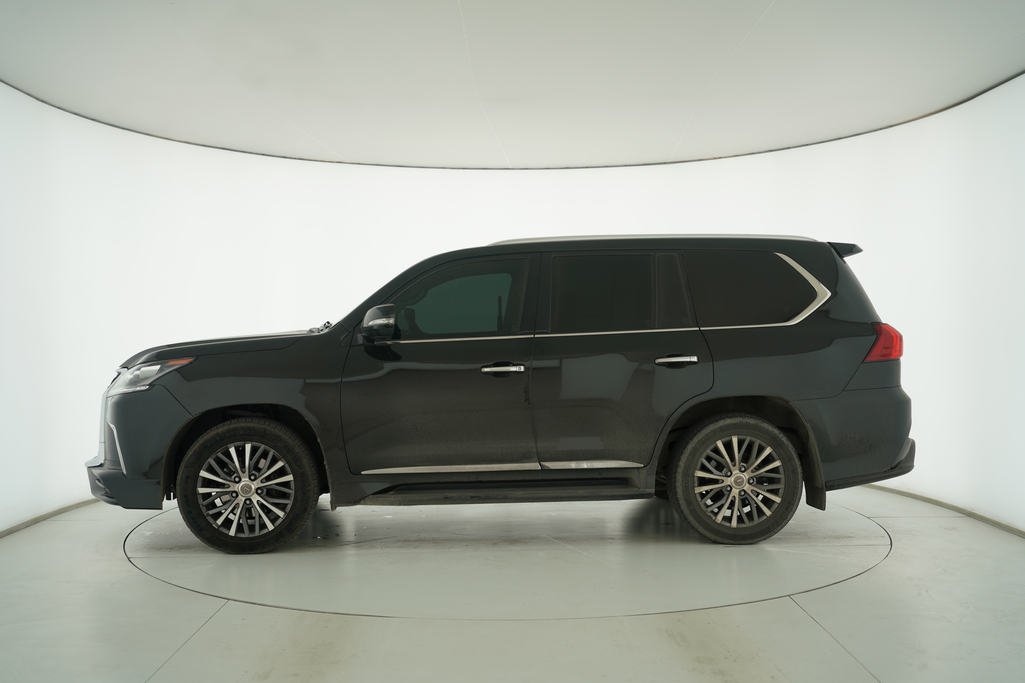 Lexus LX 2017 — фото 7