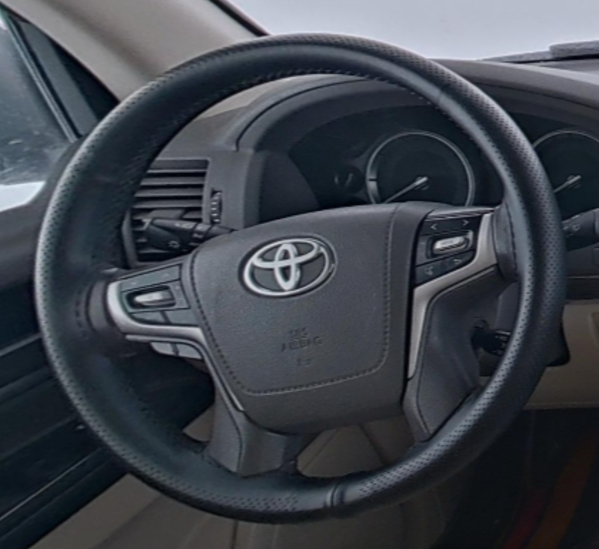 Toyota Land Cruiser (Imported) 2016 — фото 10