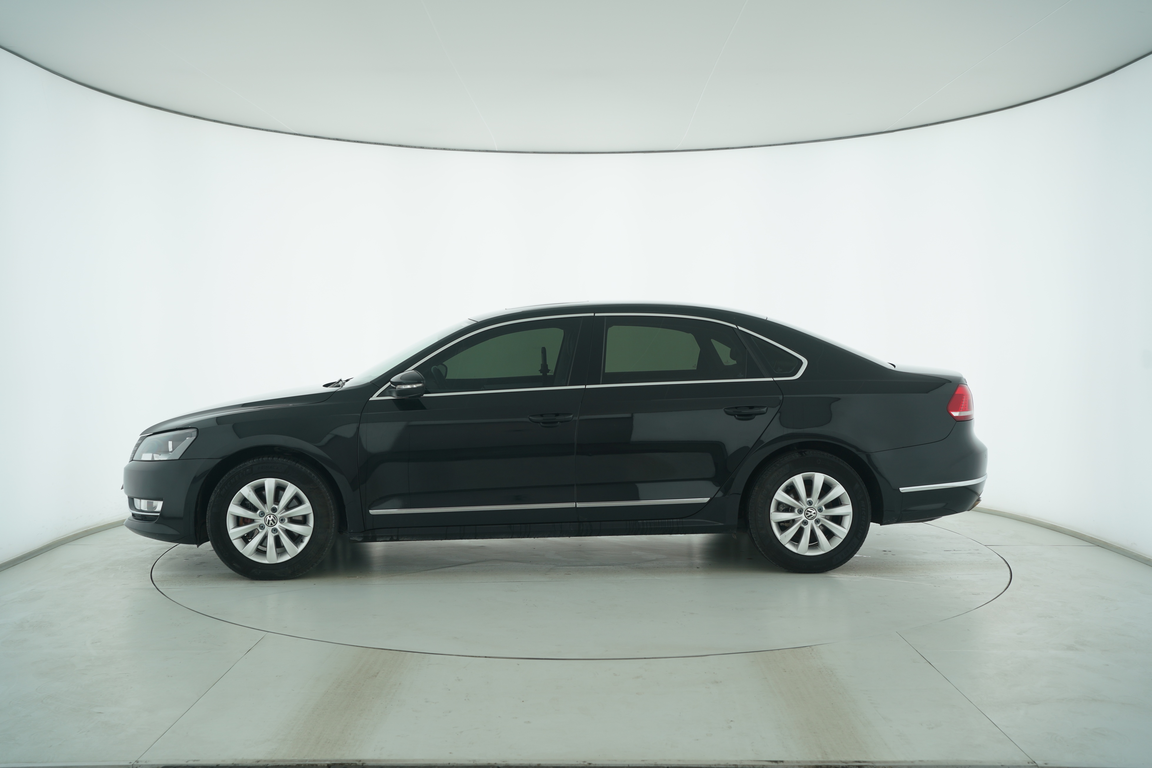 Volkswagen Passat 2015 — фото 7