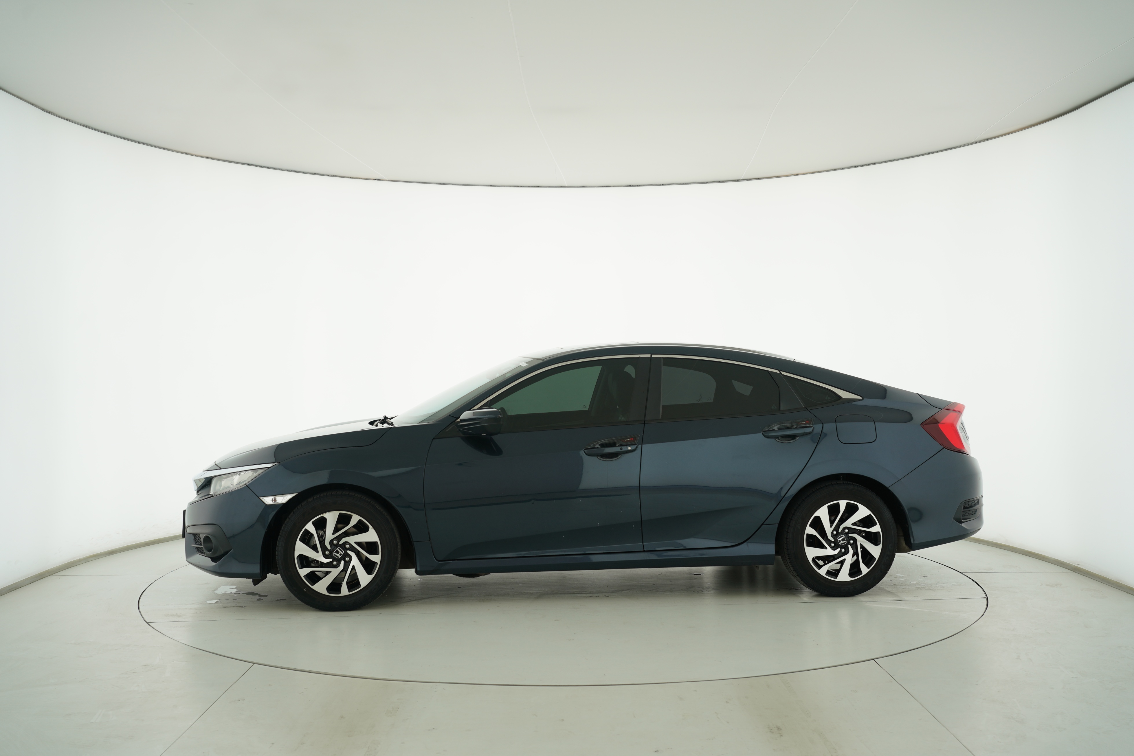 Honda "思域" 可 以 翻 译 为 "Civic" 2016 — фото 7