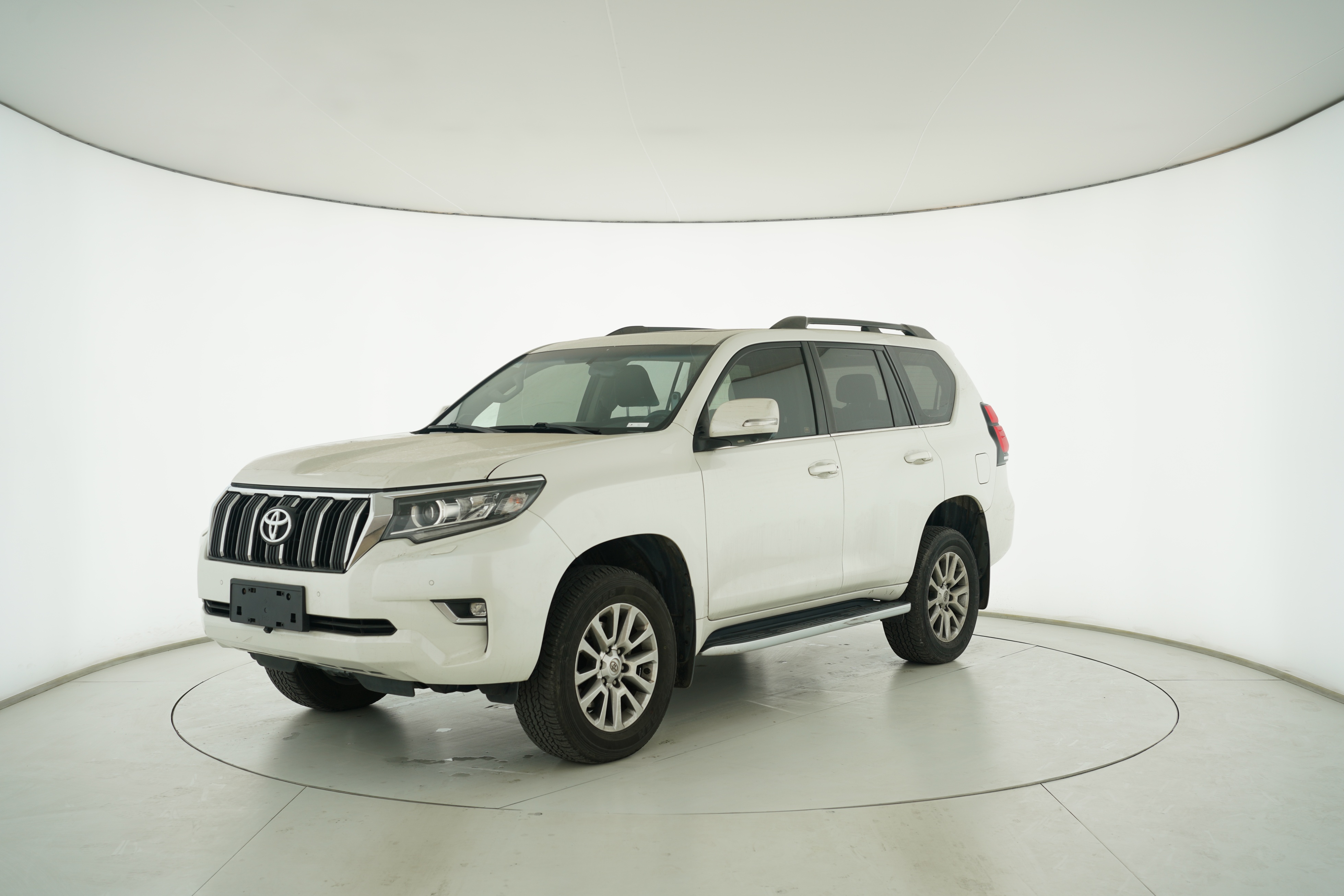Toyota Prado 2018 — фото 1
