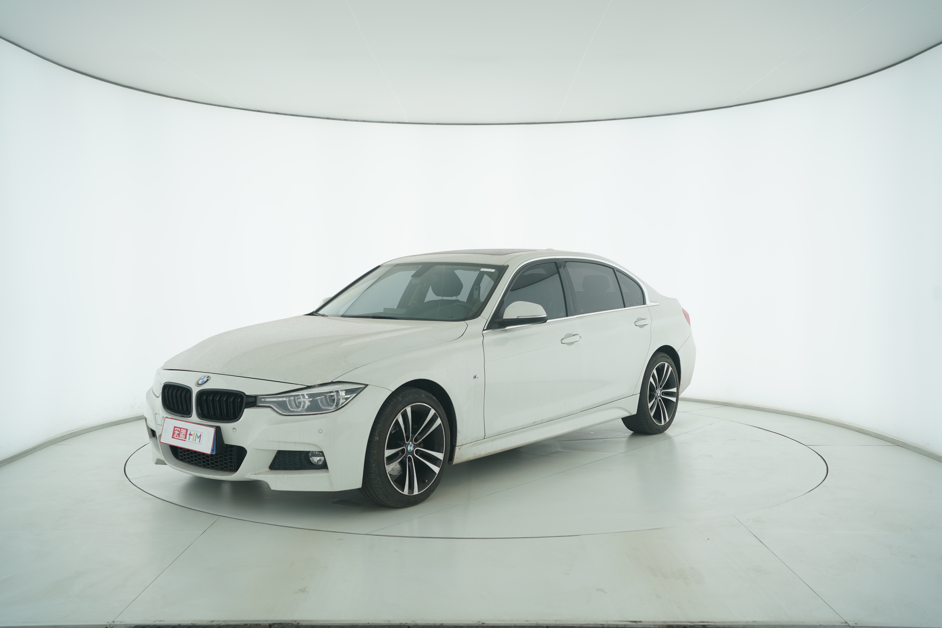 BMW 3 Series 2019 — фото 1