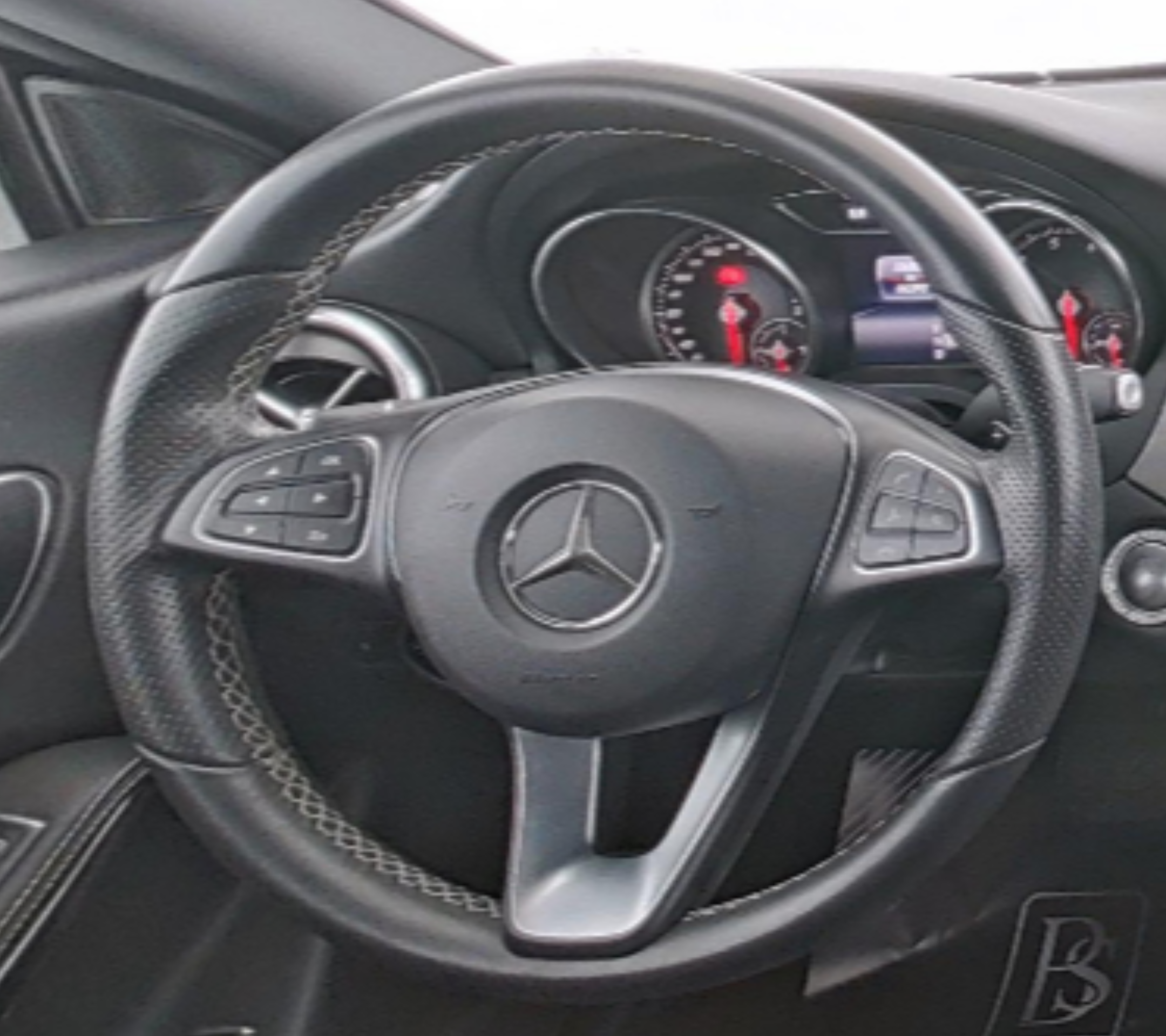 Mercedes Benz GLA-Class 2018 — фото 10