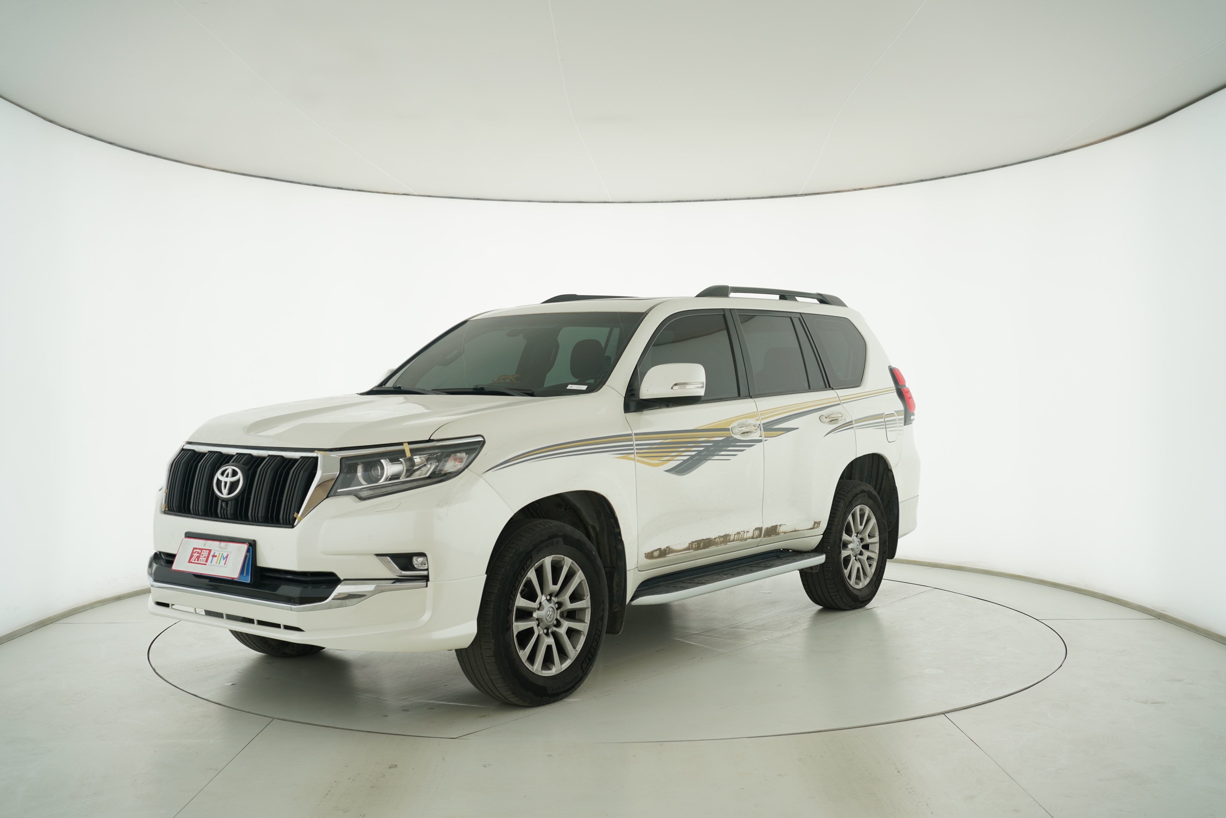 Toyota Prado 2019 — фото 1
